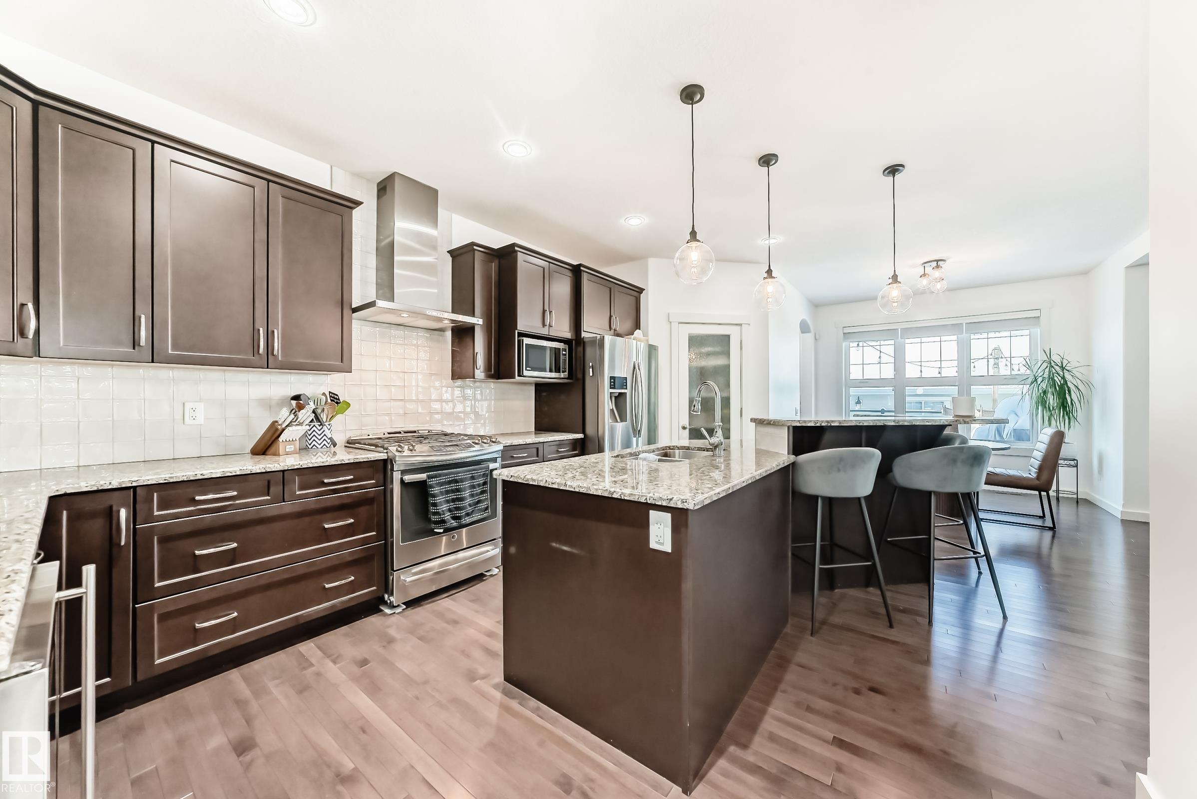 Photo 9 at 5230 Admiral Walter Hose Street NW, Griesbach, Edmonton