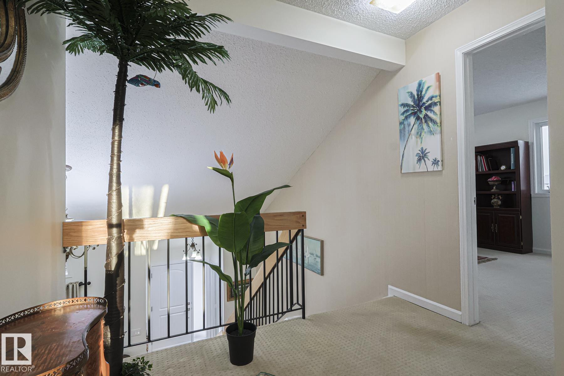 Photo 22 at 17607 55 Avenue NW, Gariepy, Edmonton