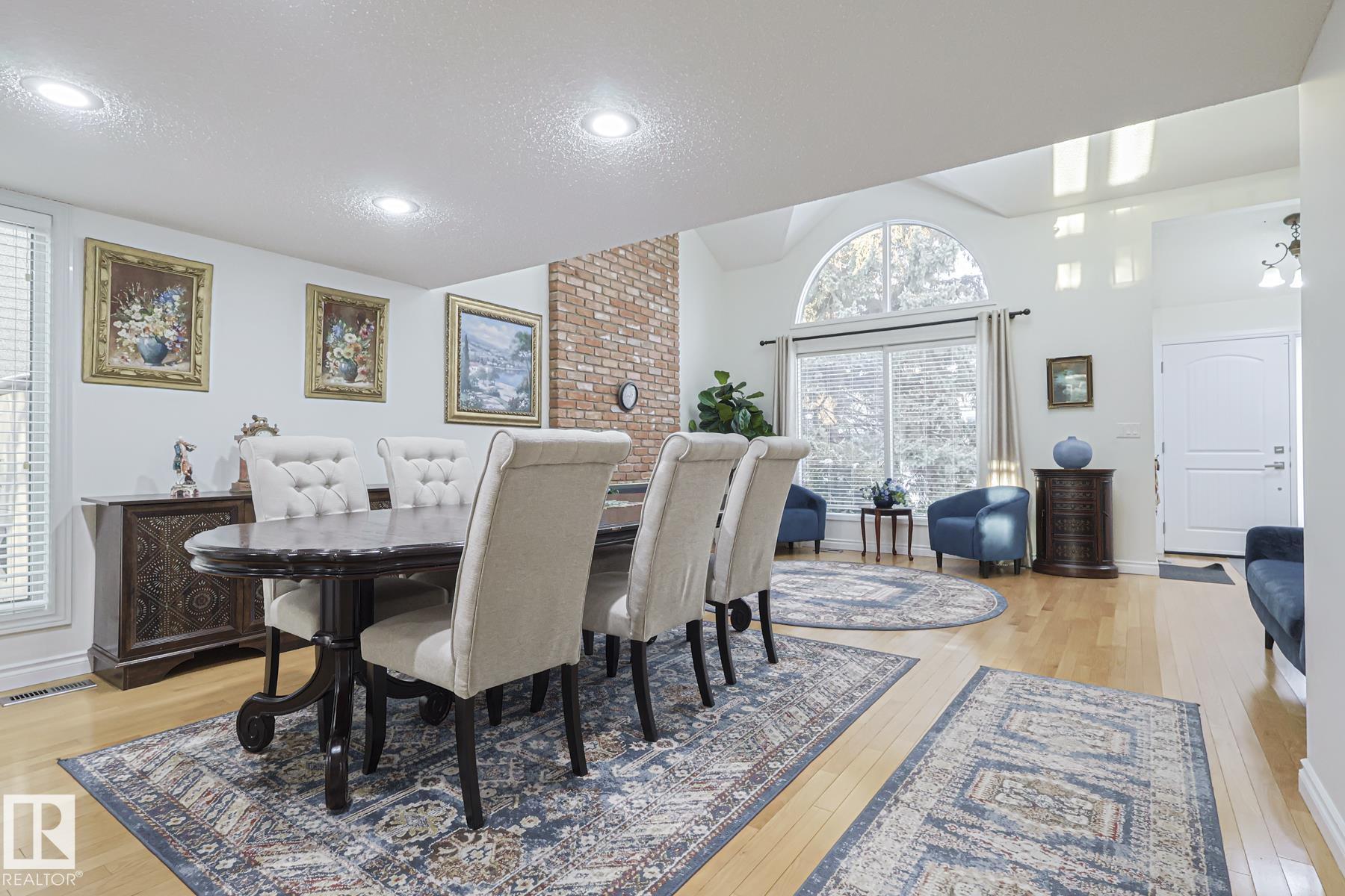 Photo 7 at 17607 55 Avenue NW, Gariepy, Edmonton