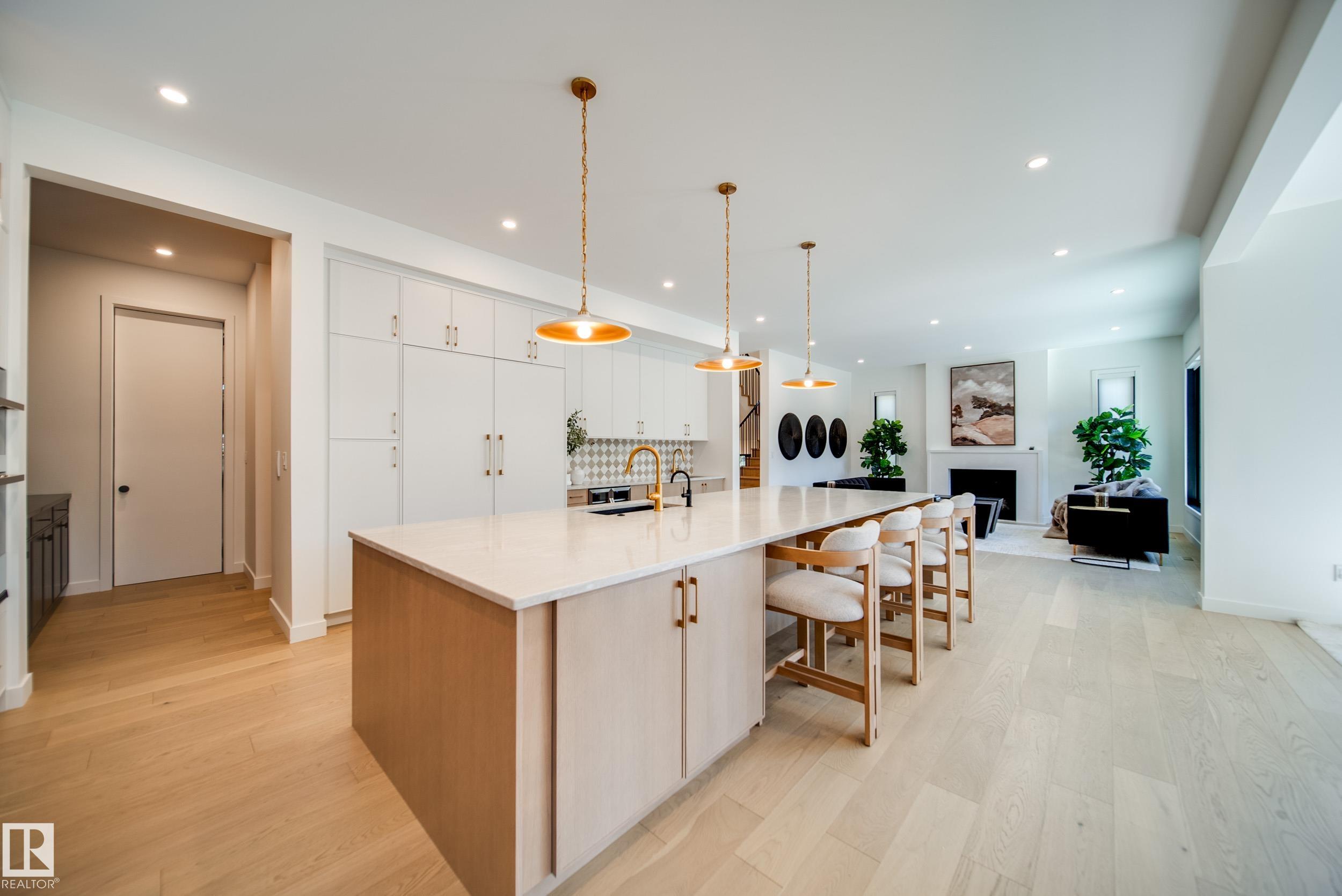 Photo 13 at 10522 134 Street NW, Glenora, Edmonton