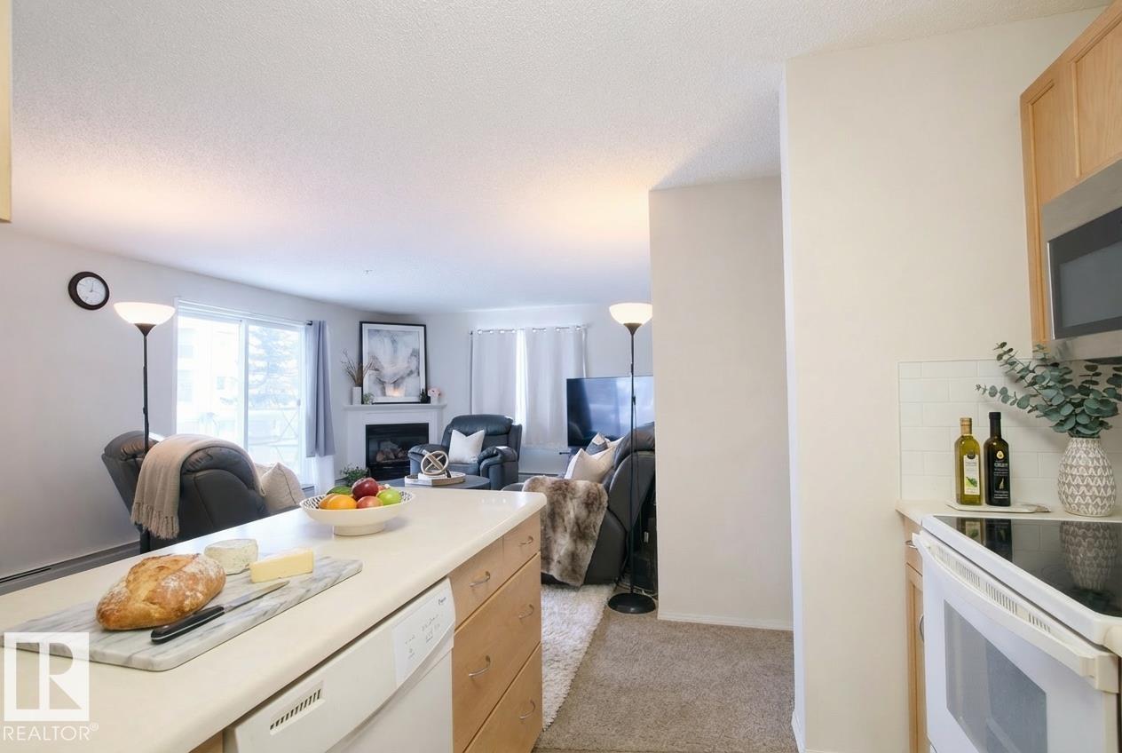 Photo 9 at #226 10511 42 Avenue NW, Rideau Park, Edmonton