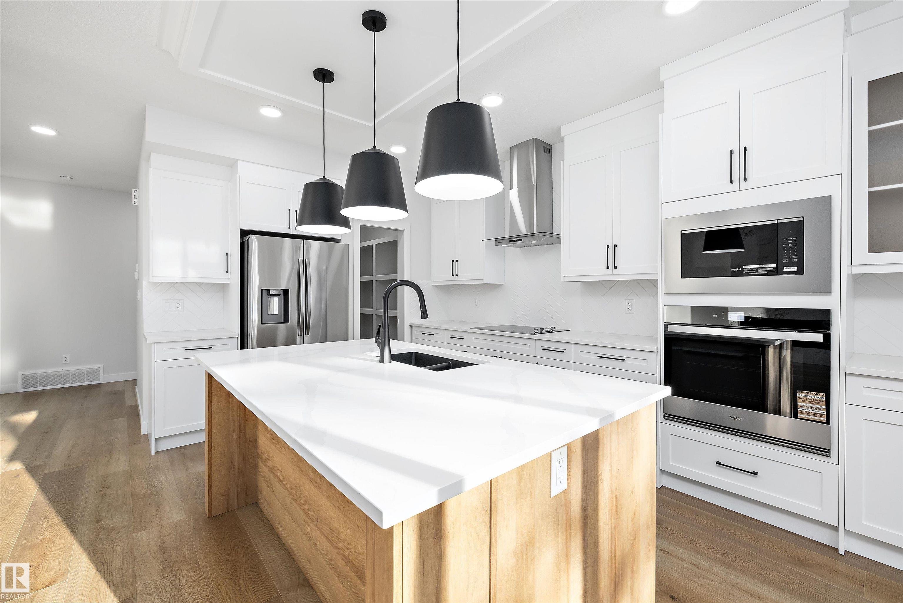 Photo 13 at 1713 Crossbill Loop NW, Kinglet Gardens, Edmonton