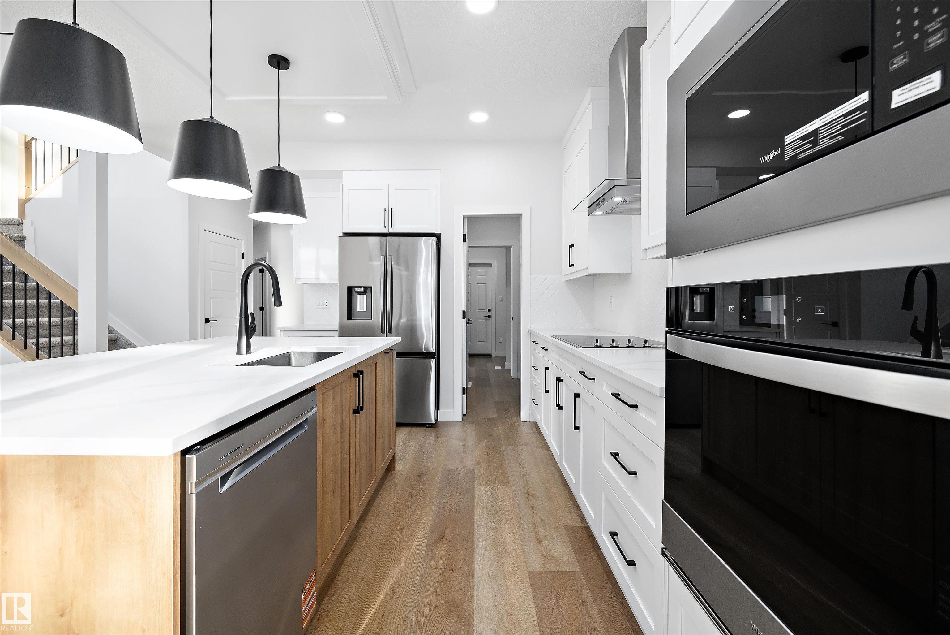 Photo 15 at 1713 Crossbill Loop NW, Kinglet Gardens, Edmonton