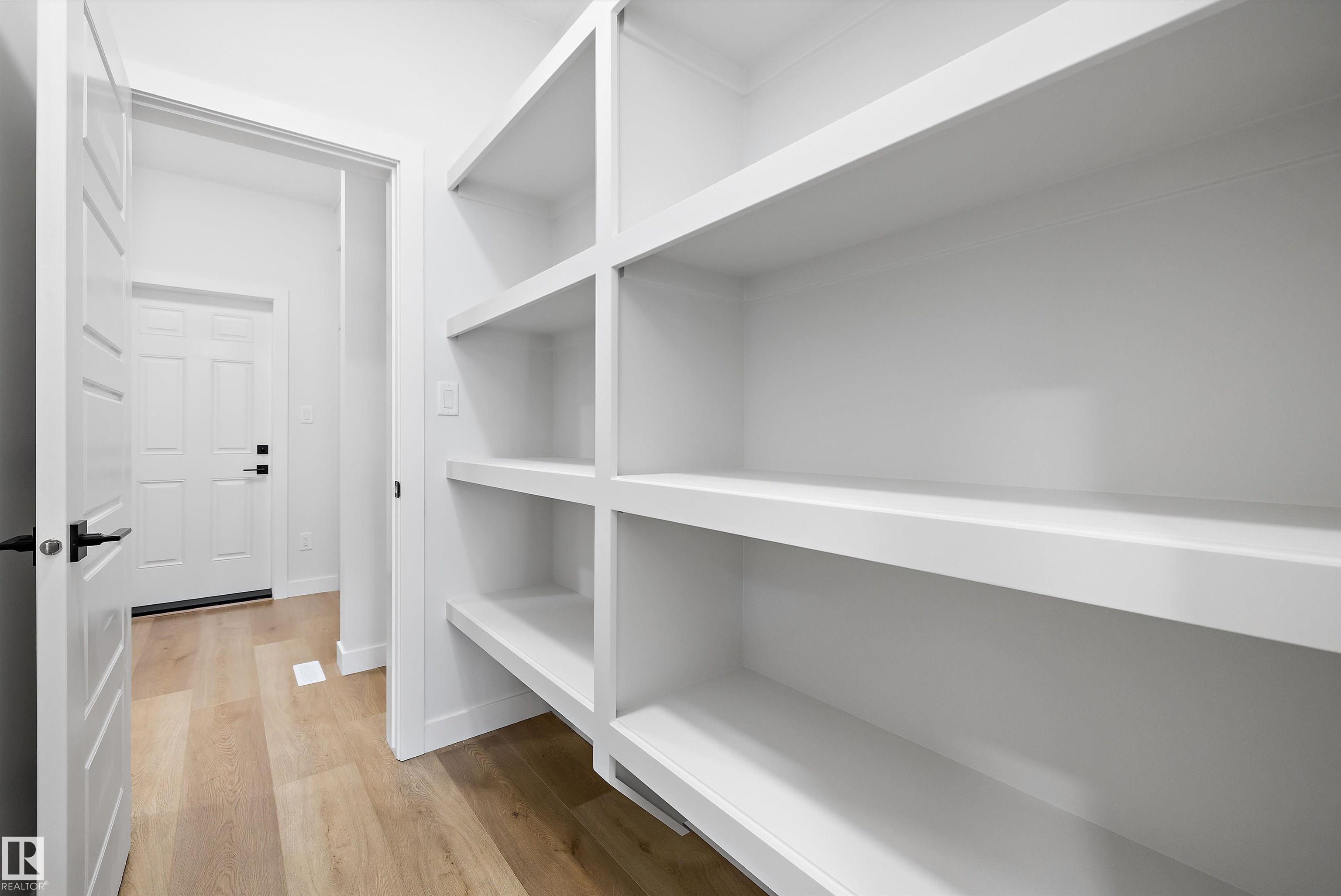 Photo 18 at 1713 Crossbill Loop NW, Kinglet Gardens, Edmonton