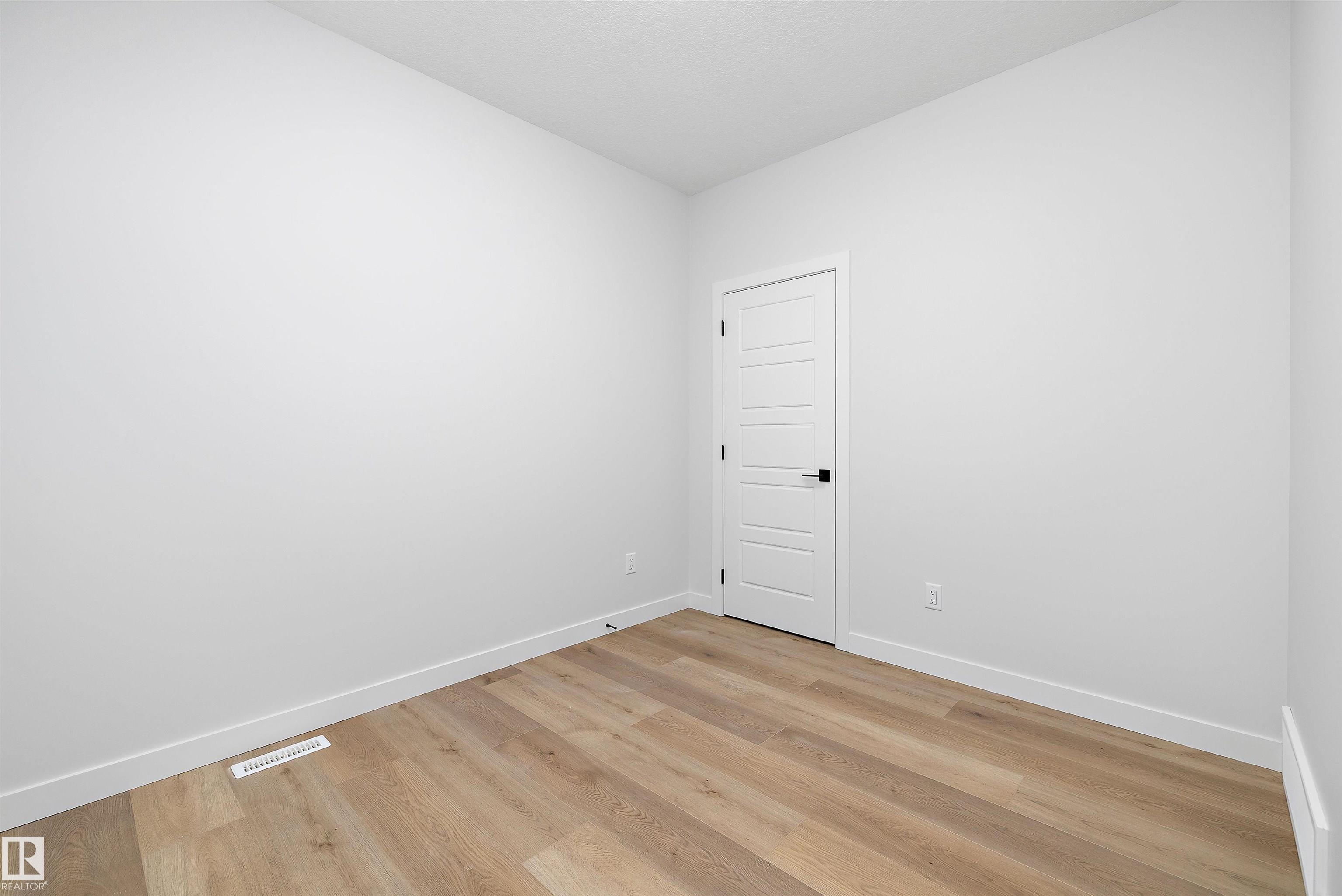 Photo 21 at 1713 Crossbill Loop NW, Kinglet Gardens, Edmonton