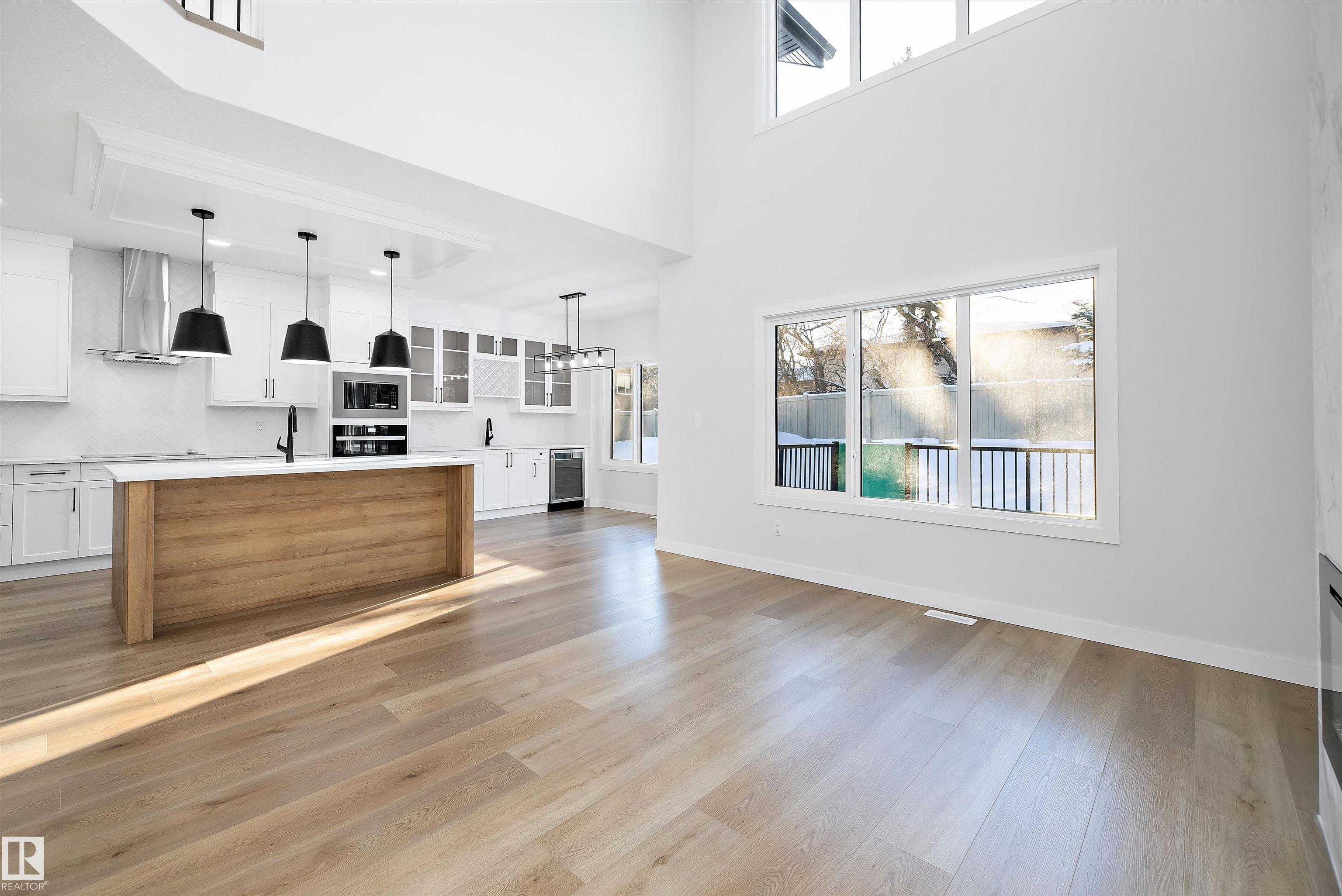 Photo 6 at 1713 Crossbill Loop NW, Kinglet Gardens, Edmonton