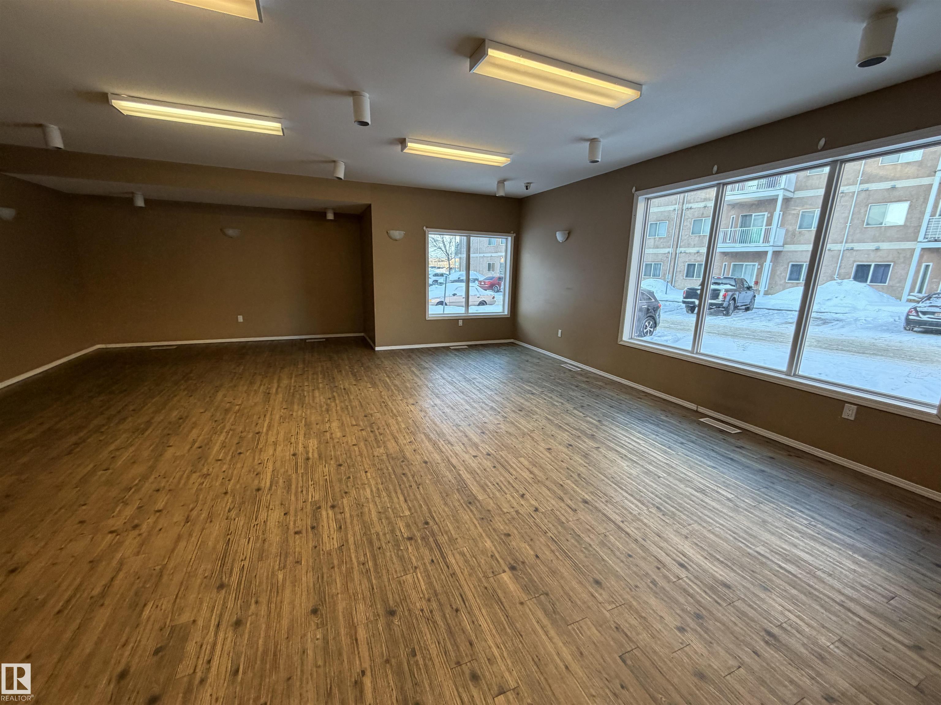 Photo 27 at 321 - 4304 139 Avenue NW, Clareview Town Centre, Edmonton