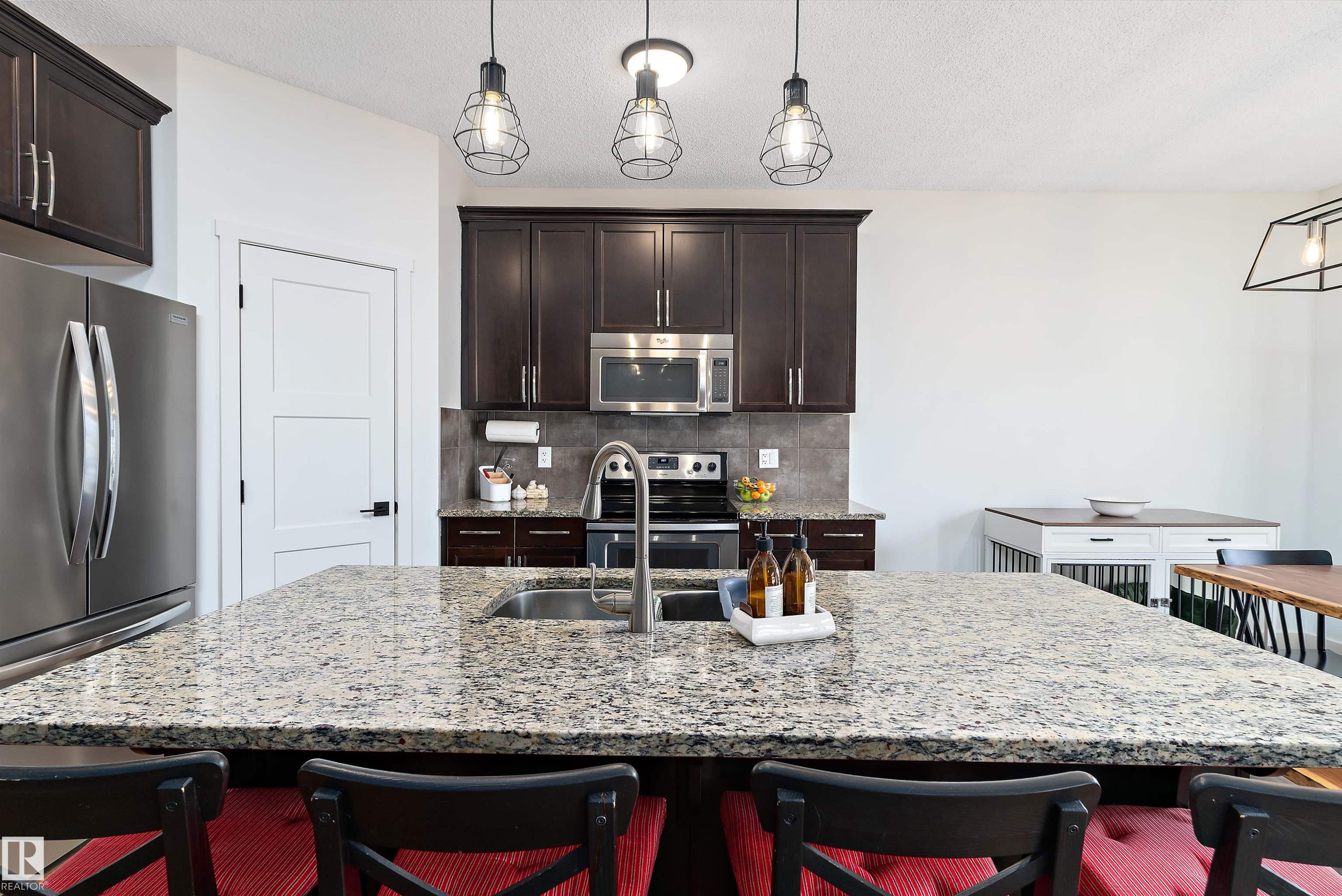 Photo 17 at 16 Sutherland Street, Suntree, Leduc