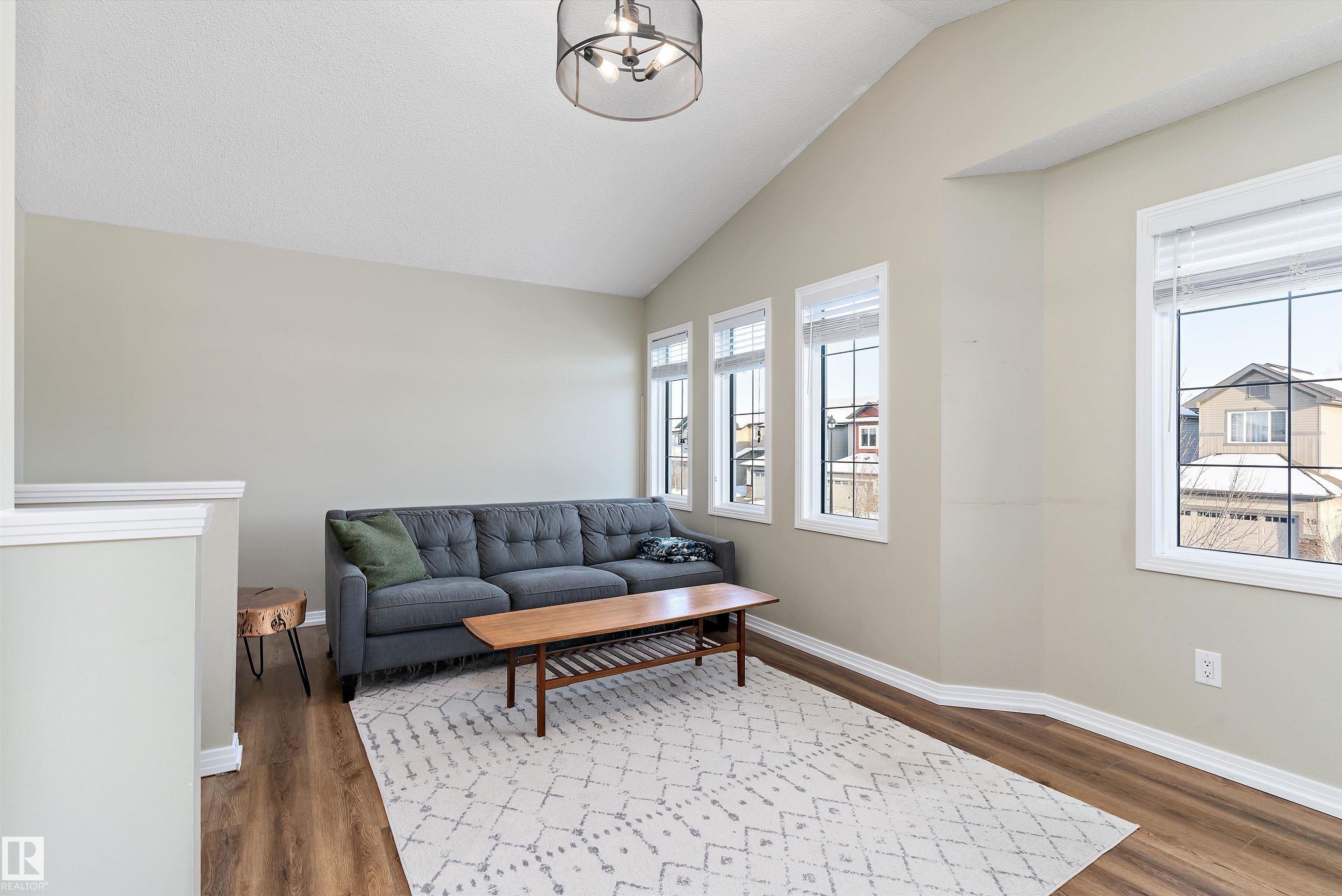 Photo 21 at 16 Sutherland Street, Suntree, Leduc