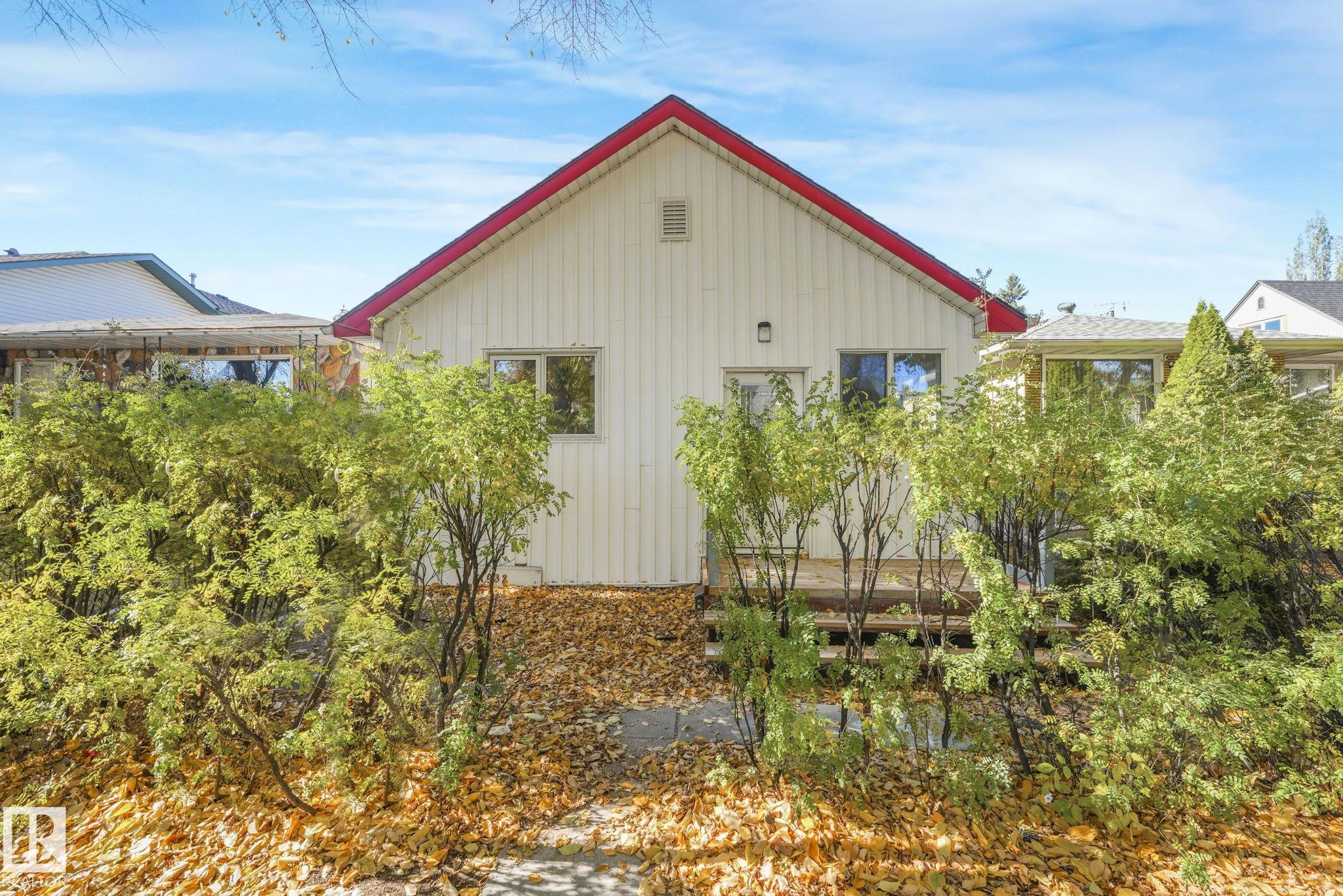 Photo 11 at 11932 91 Street NW, Alberta Avenue, Edmonton