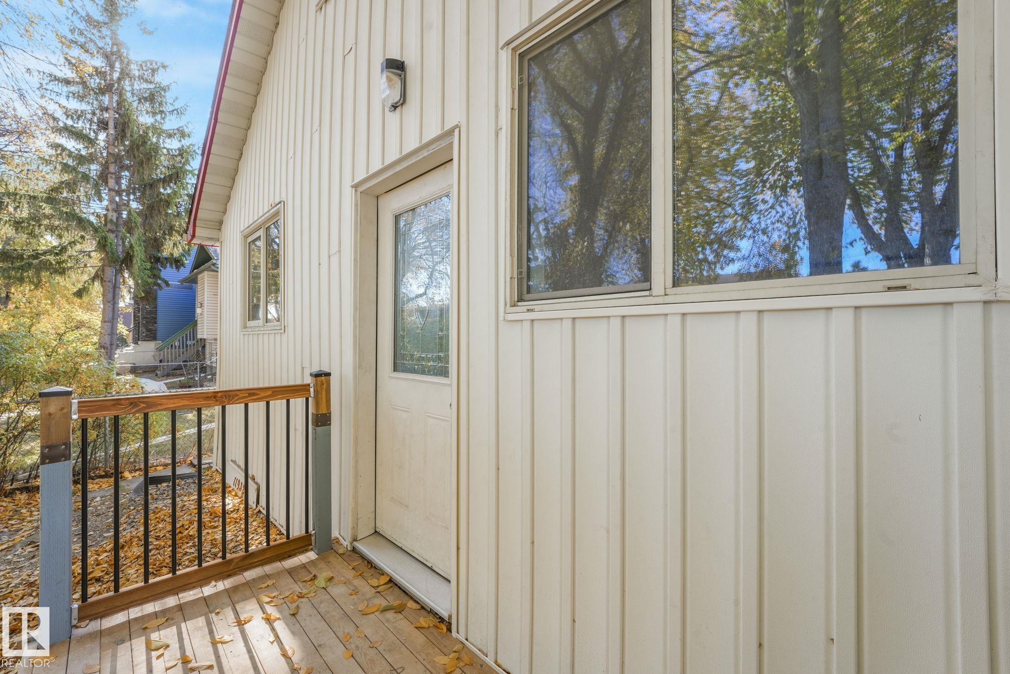 Photo 13 at 11932 91 Street NW, Alberta Avenue, Edmonton