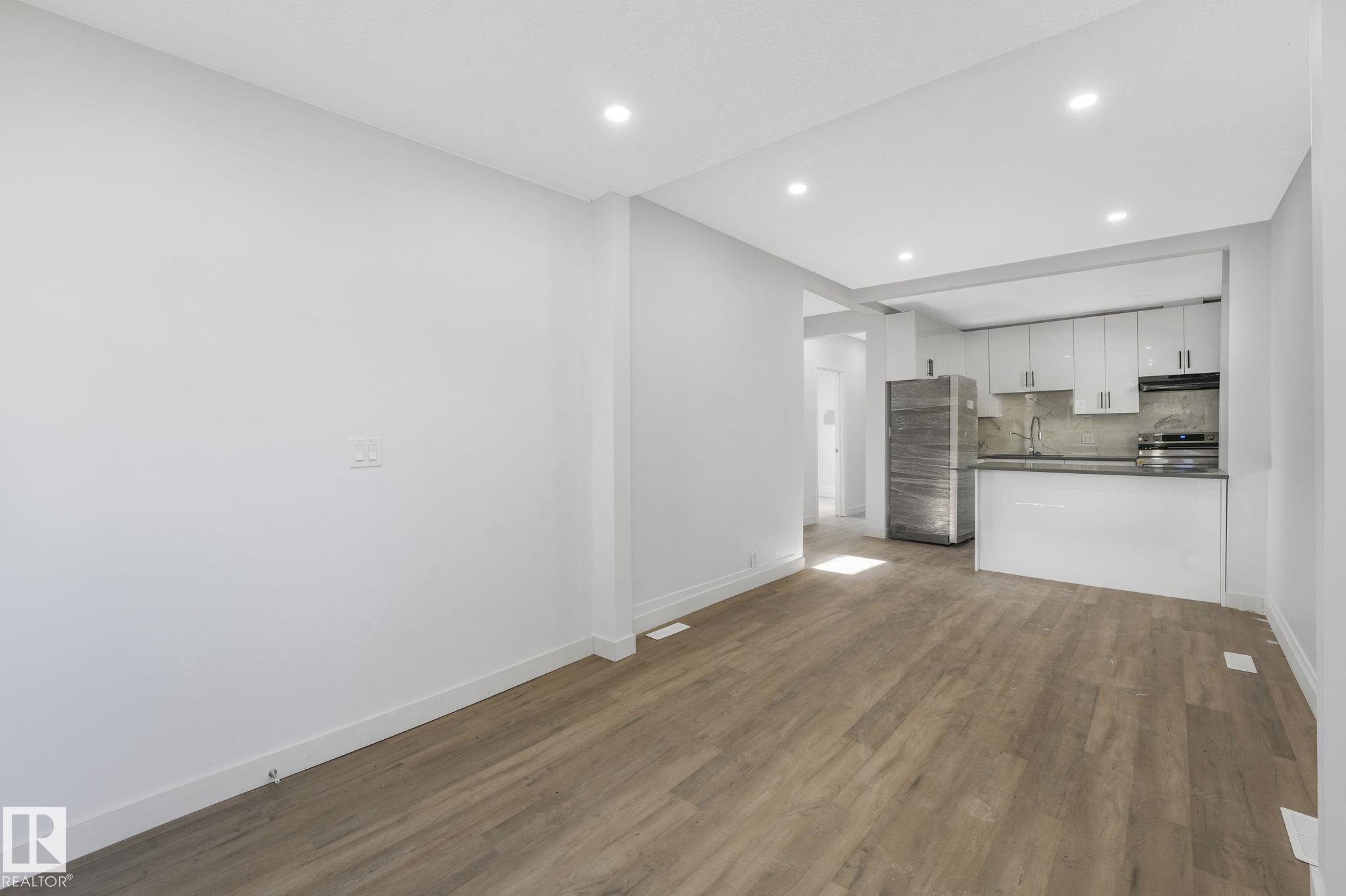 Photo 21 at 11932 91 Street NW, Alberta Avenue, Edmonton