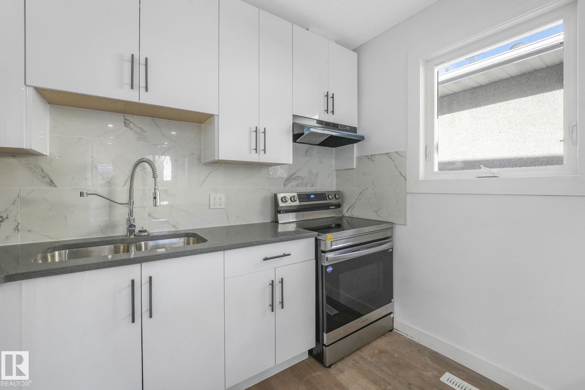 Photo 26 at 11932 91 Street NW, Alberta Avenue, Edmonton