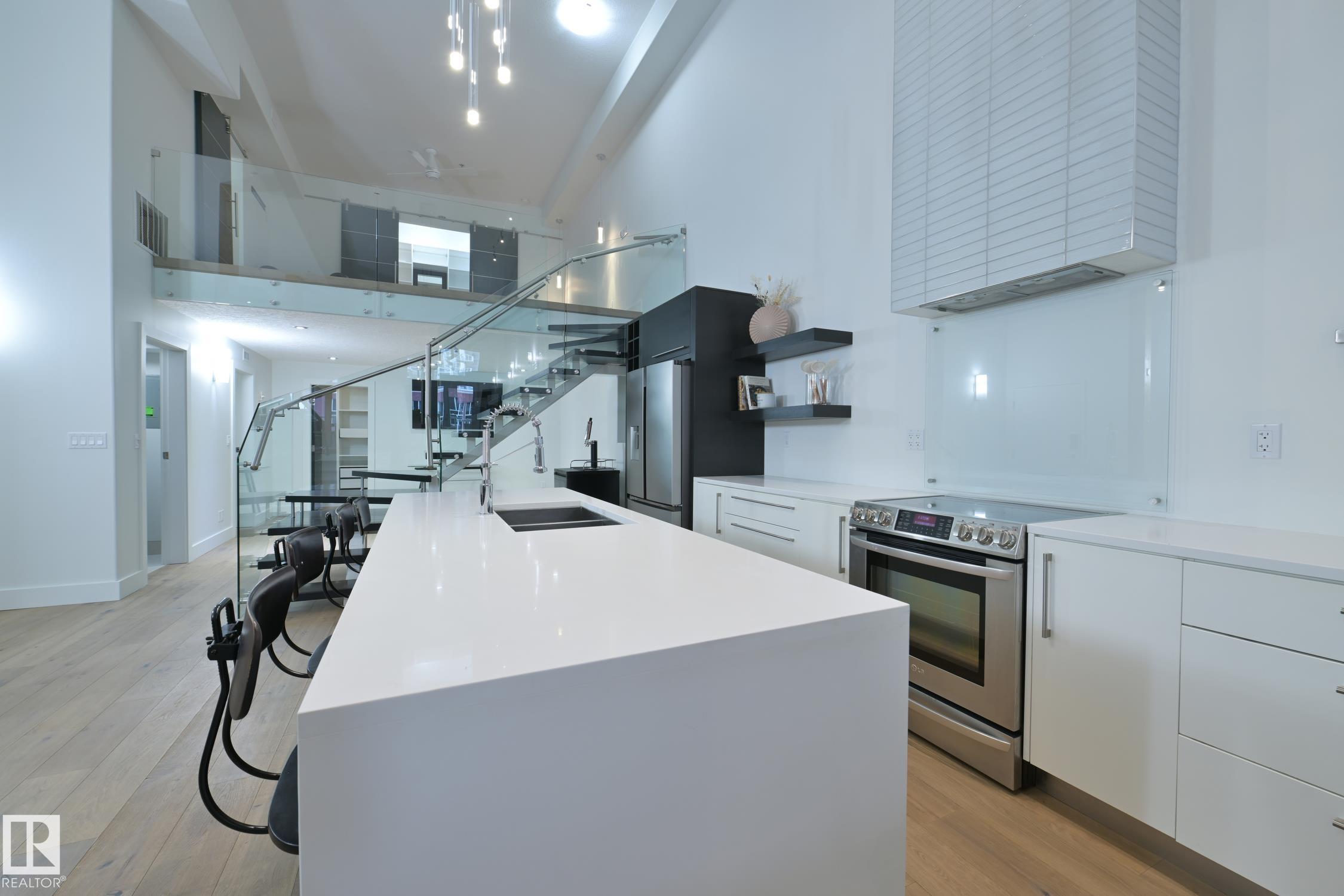 Photo 10 at 403 - 10154 103 Street NW, Downtown, Edmonton