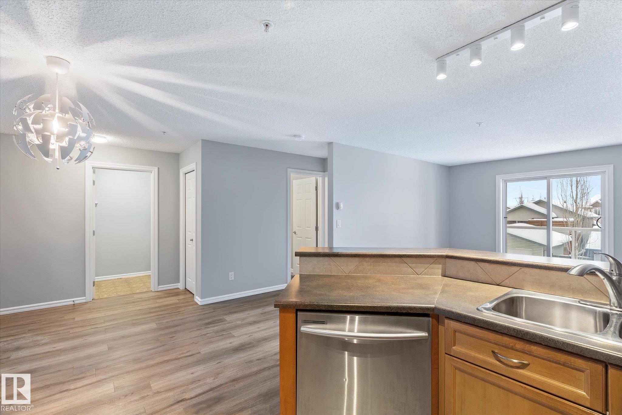 Photo 14 at 205 - 13710 150 Avenue NW, Cumberland, Edmonton