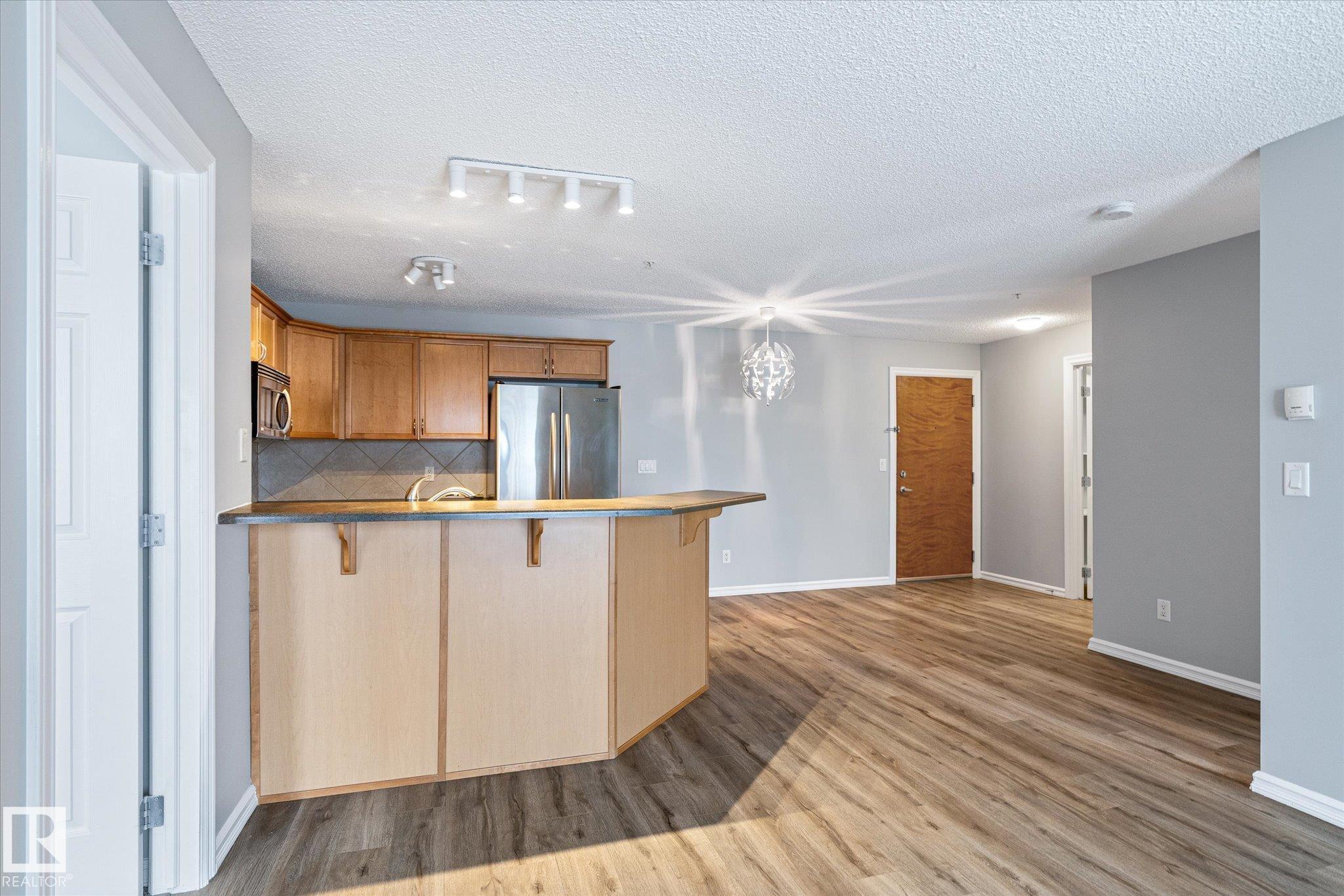 Photo 10 at 205 - 13710 150 Avenue NW, Cumberland, Edmonton