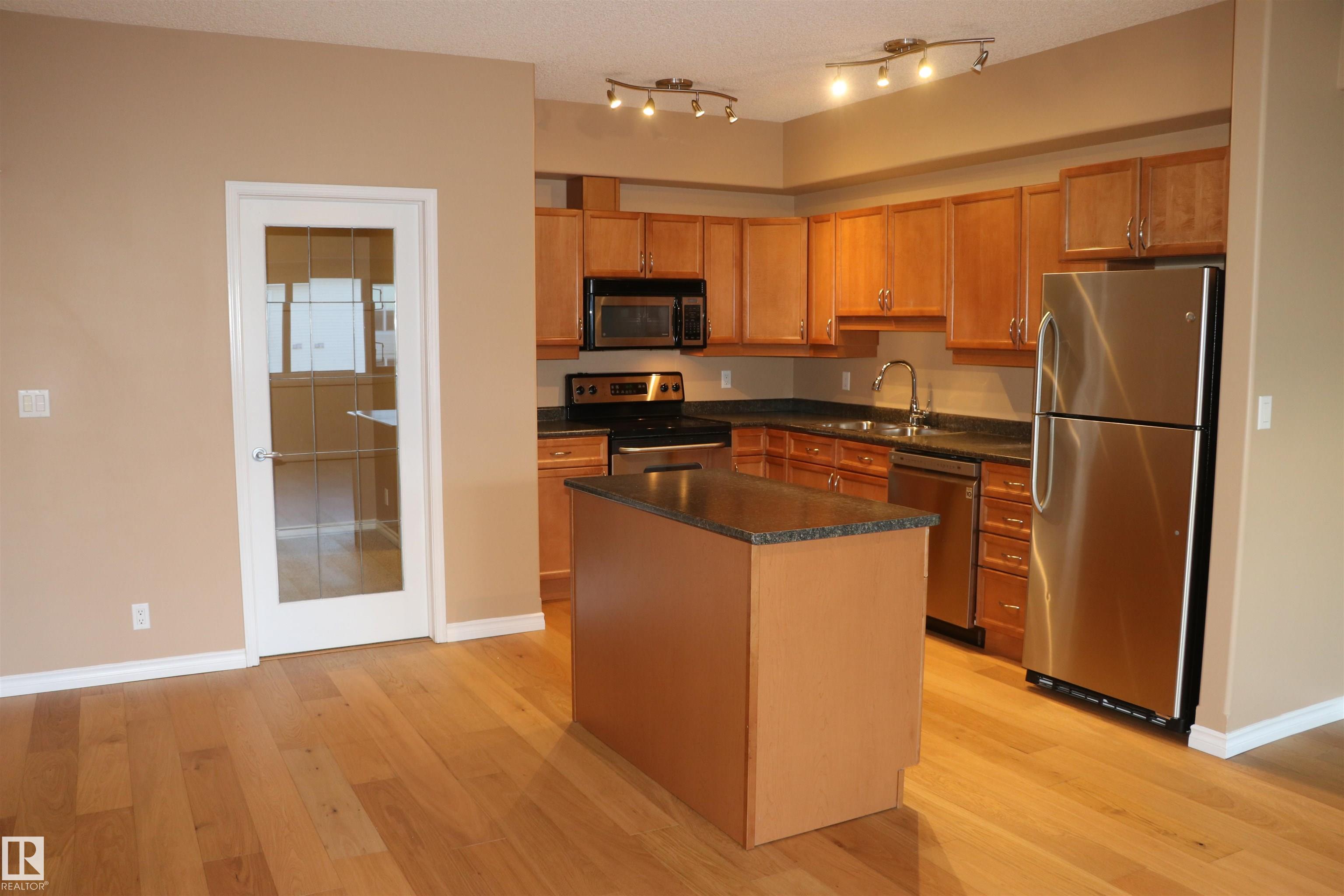 405 - 10319 111 Street NW, Downtown, Edmonton