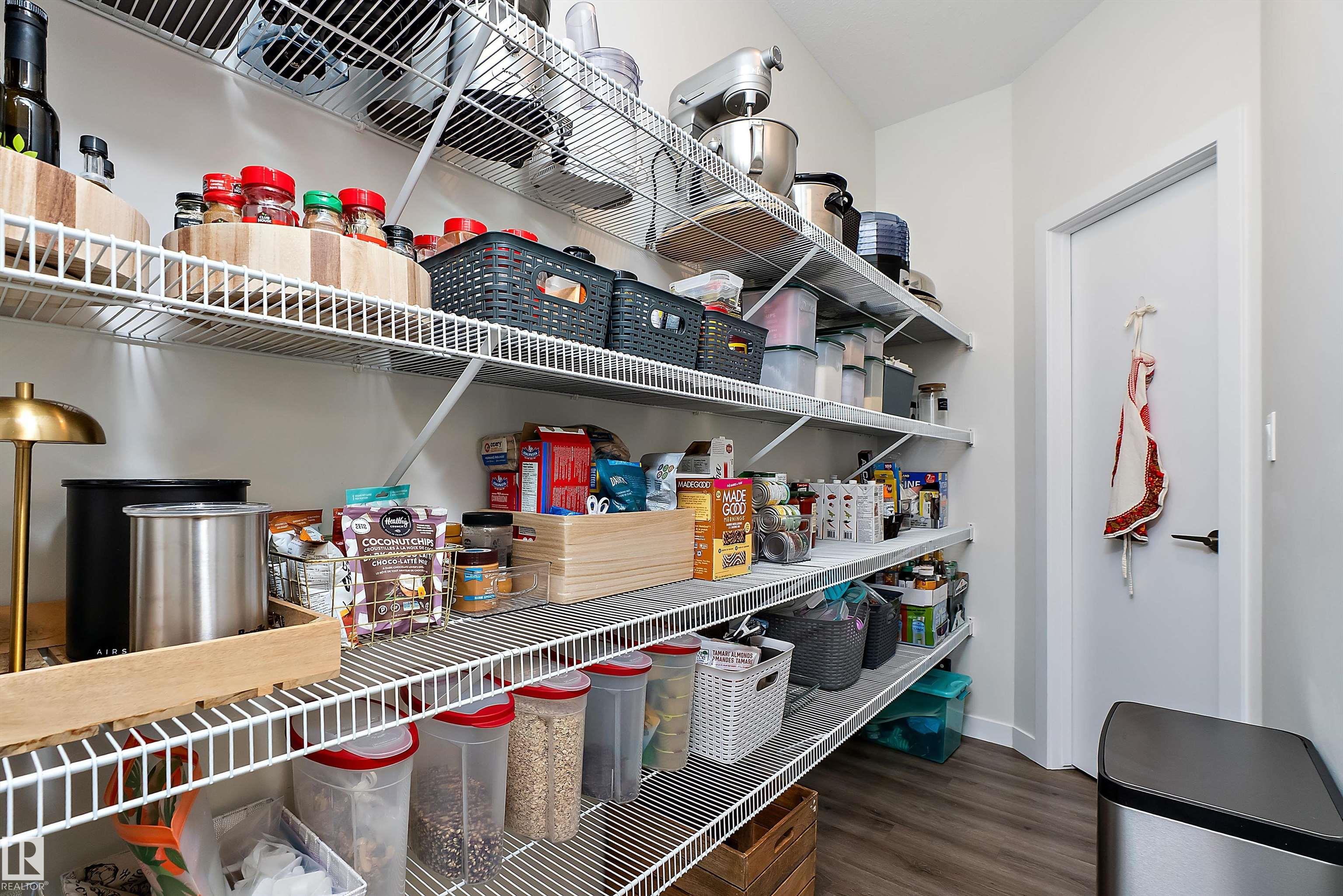 Photo 14 at 21 Rolston Court, Robinson, Leduc