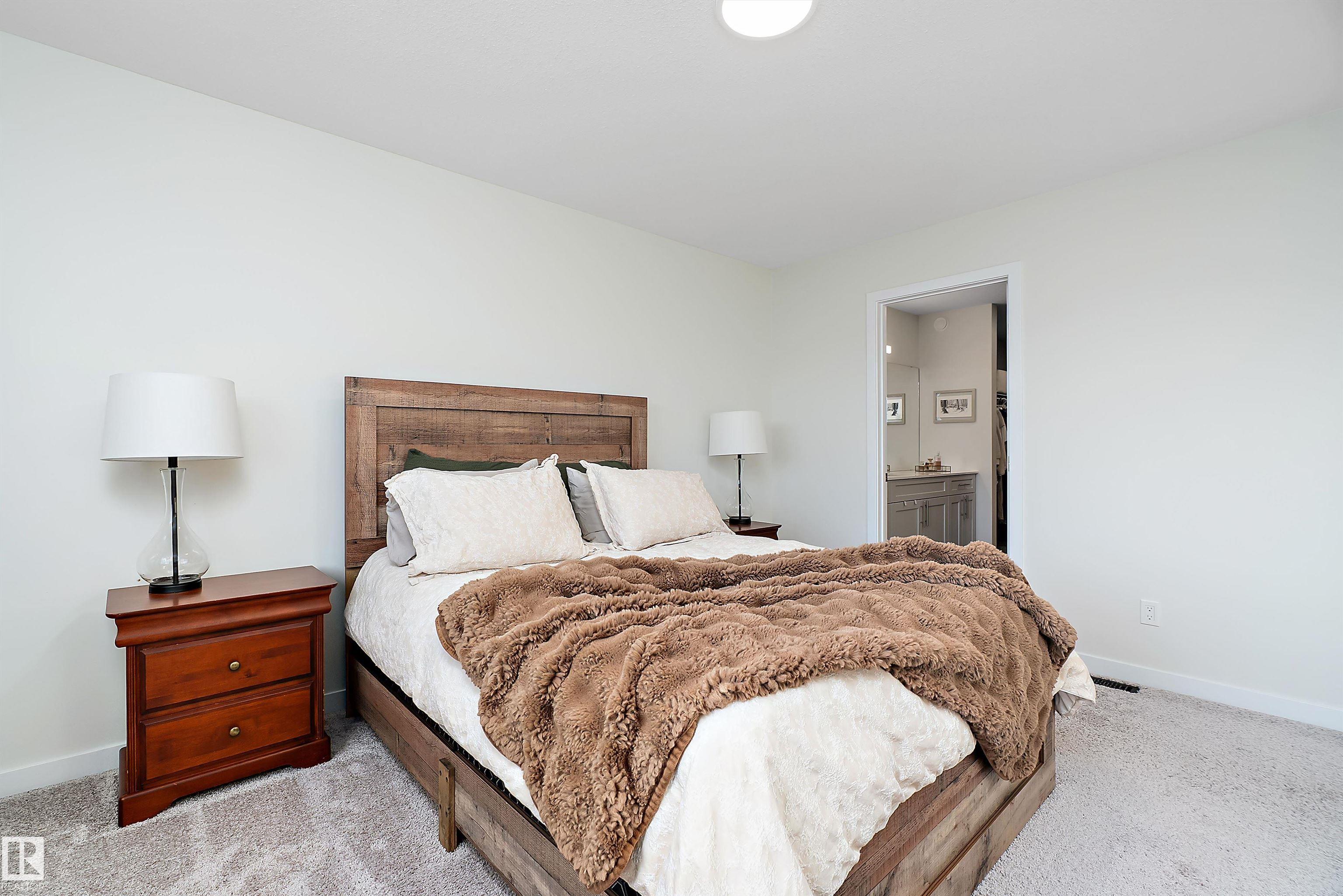 Photo 23 at 21 Rolston Court, Robinson, Leduc