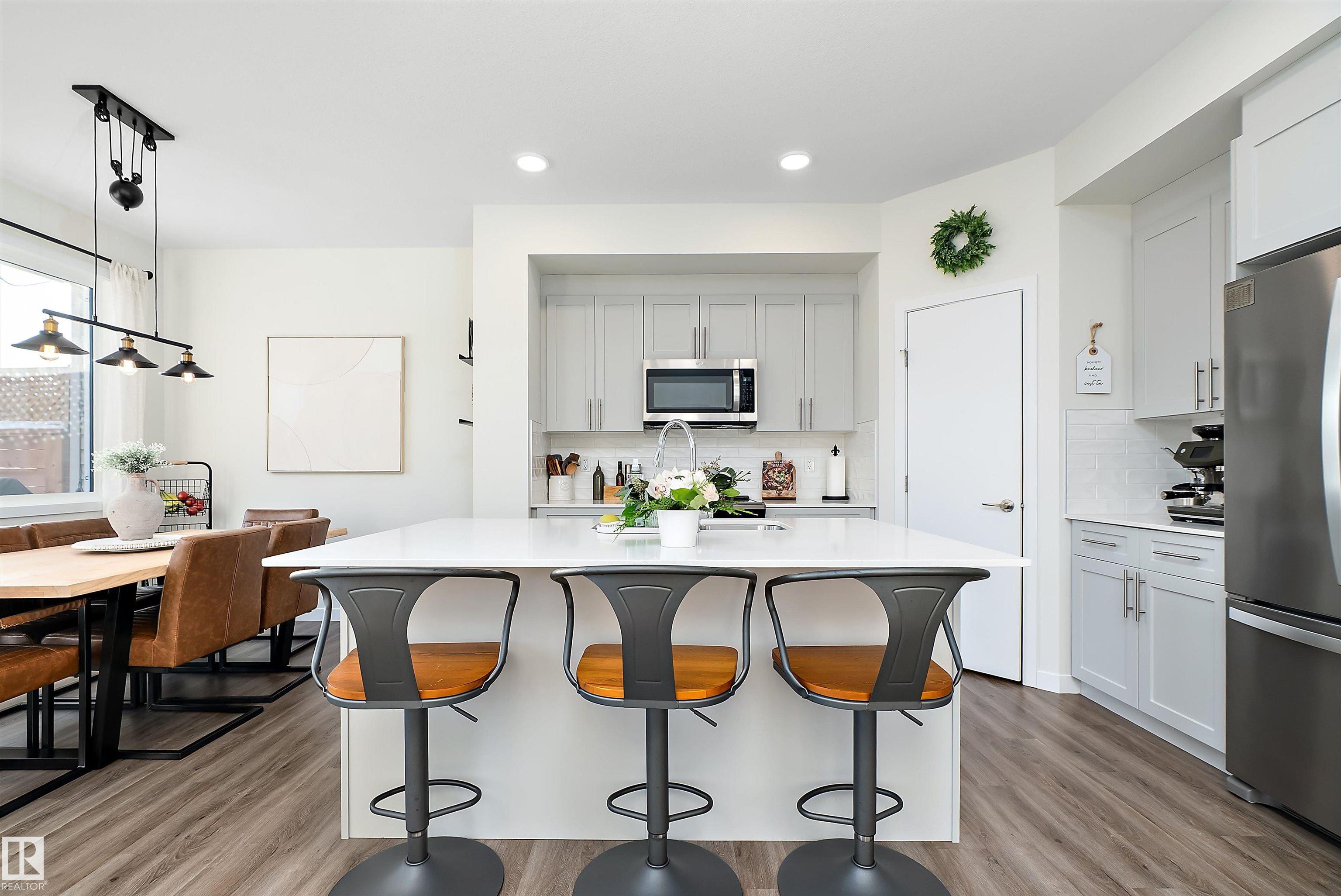 Photo 8 at 21 Rolston Court, Robinson, Leduc