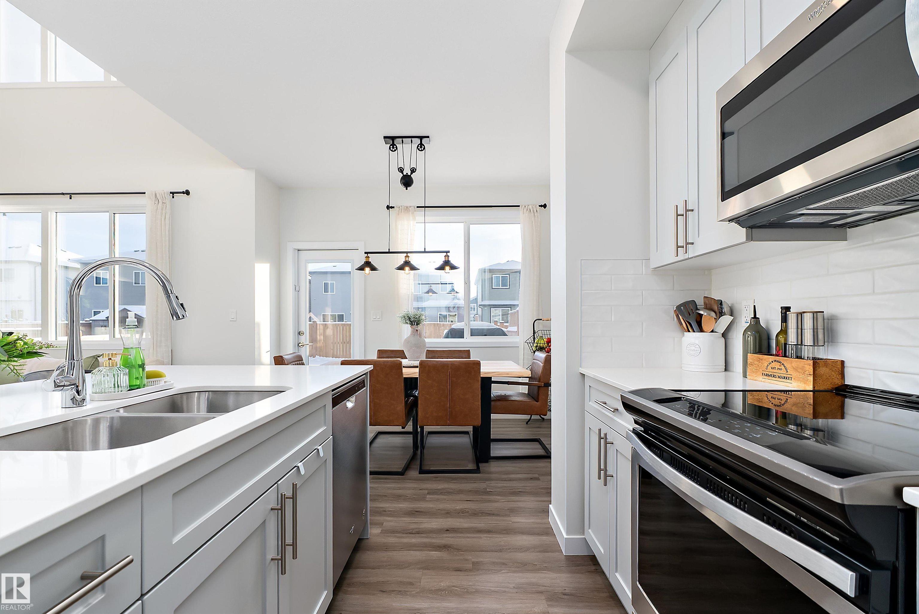 Photo 10 at 21 Rolston Court, Robinson, Leduc