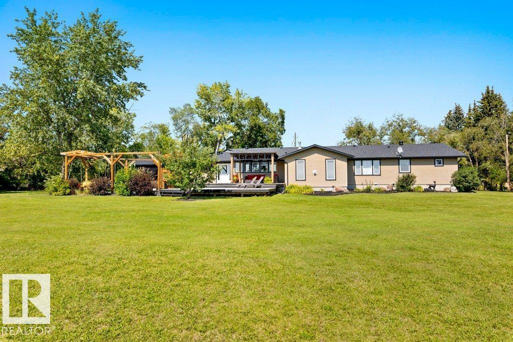 25421 Twp Road 554, None, Rural Sturgeon County