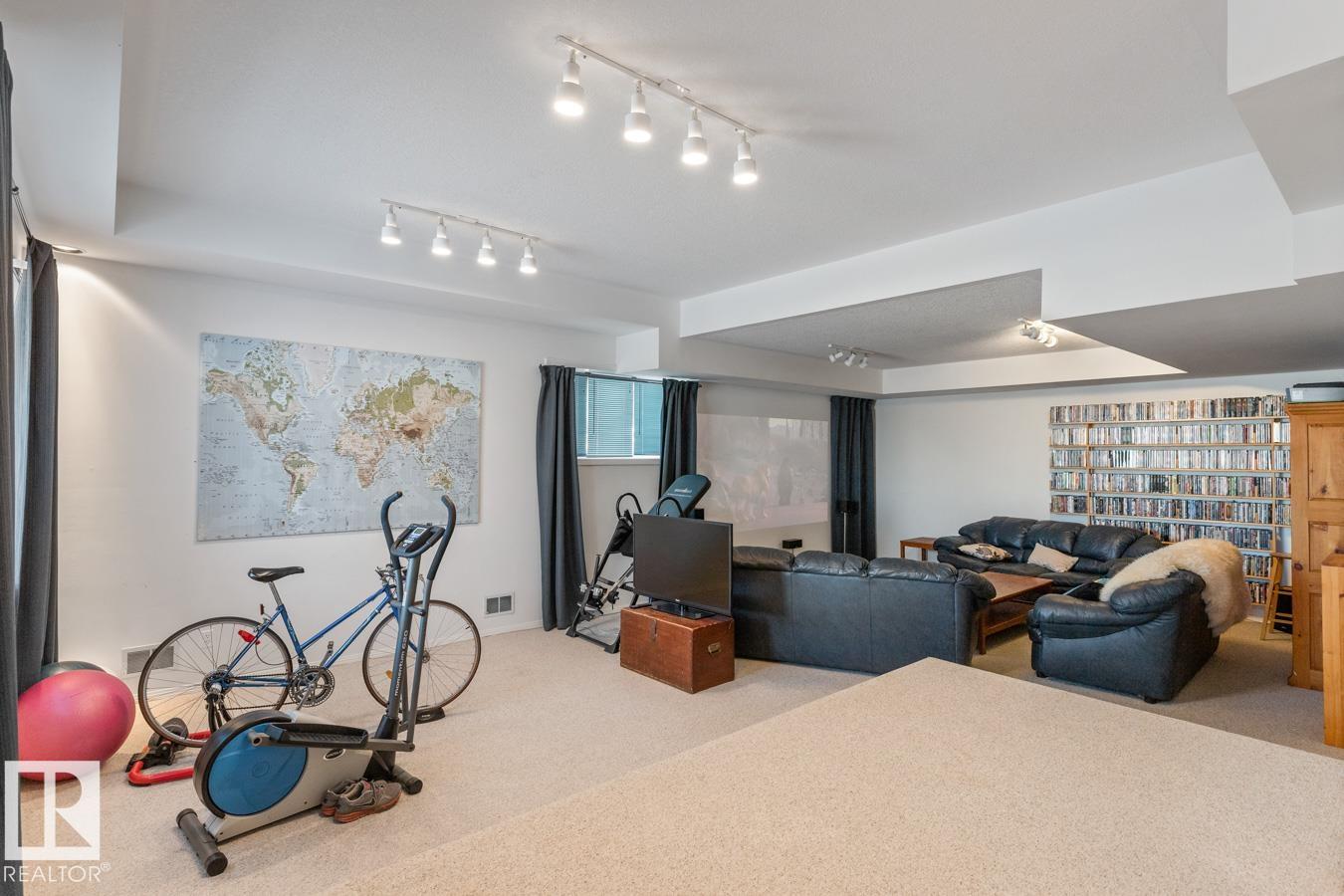 Photo 39 at 6508 109 Avenue NW, Capilano, Edmonton