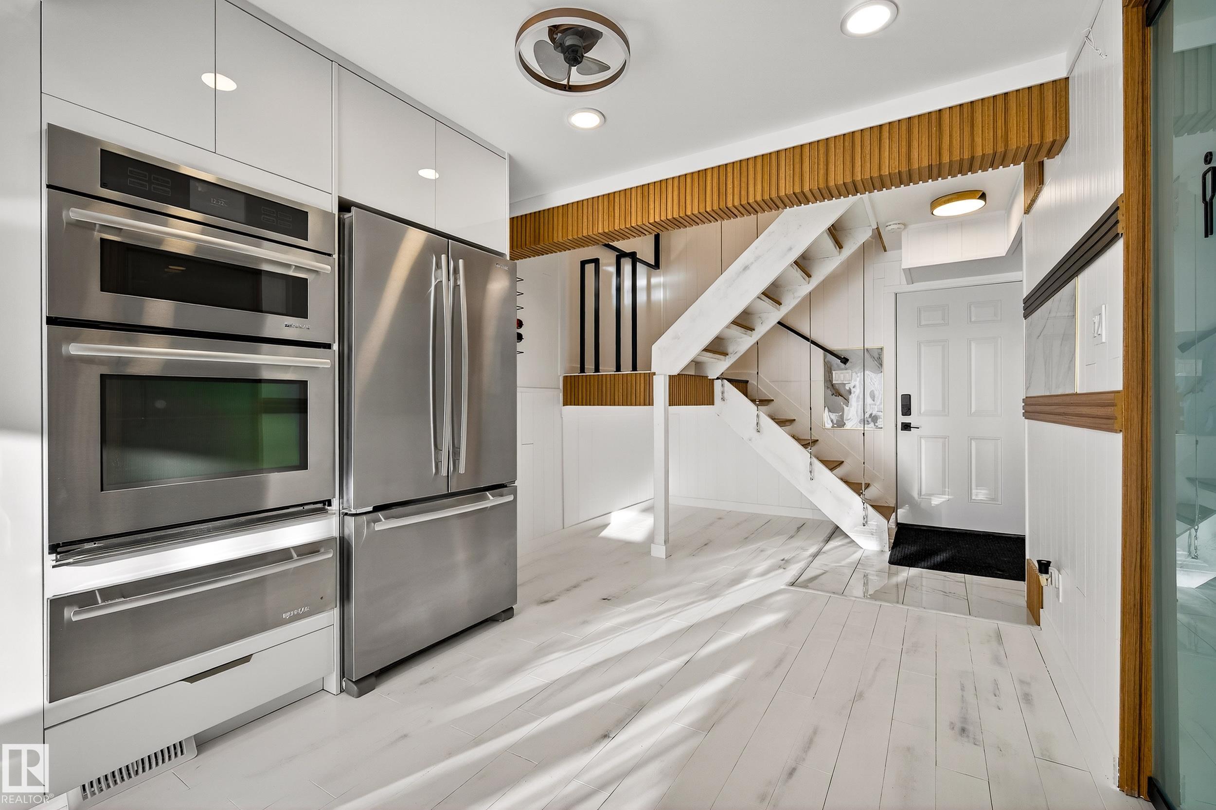 Photo 12 at 11A Meadowlark Village NW, West Meadowlark Park, Edmonton