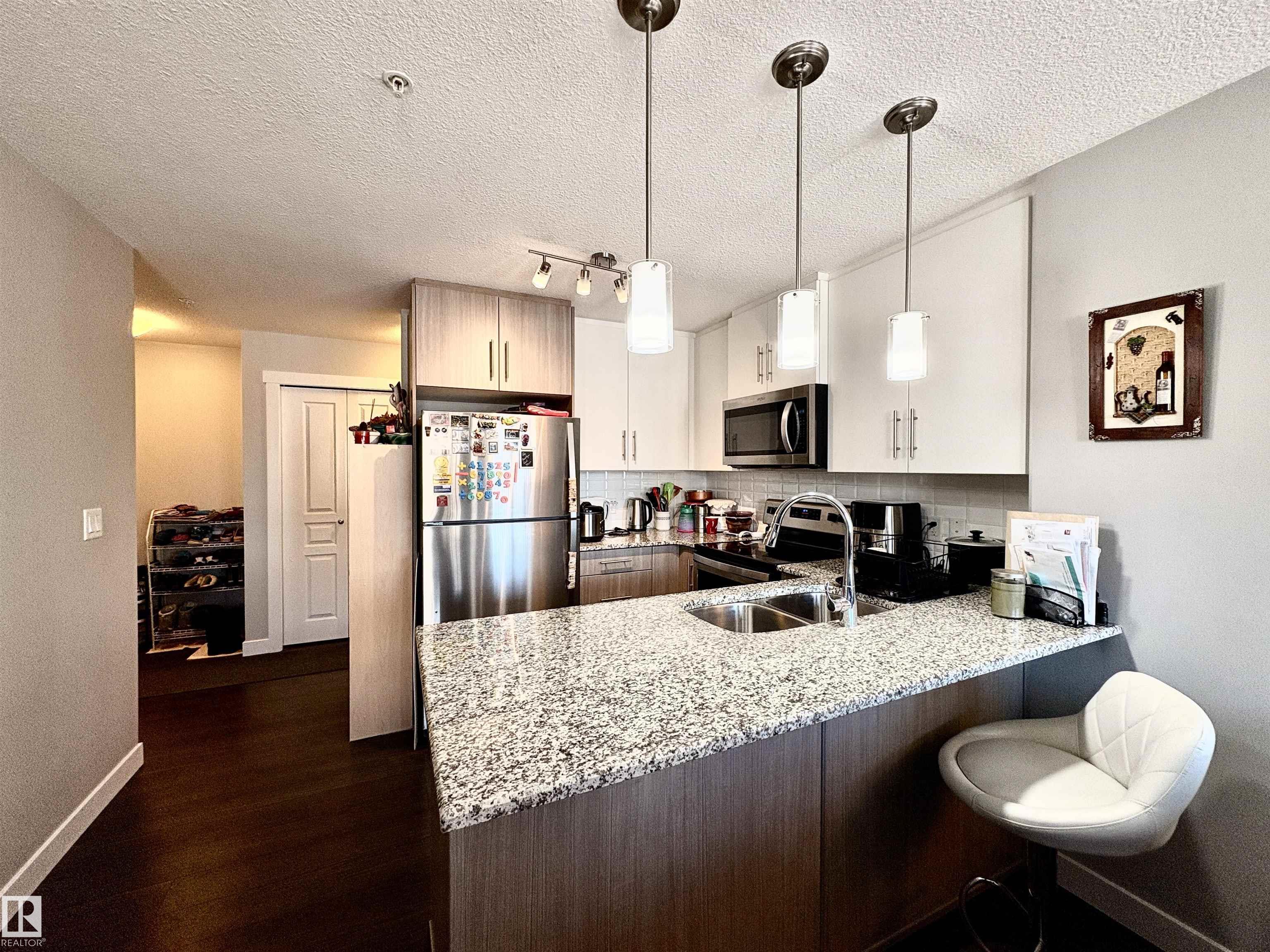 Photo 6 at 206 - 3670 139 Avenue NW, Clareview Town Centre, Edmonton