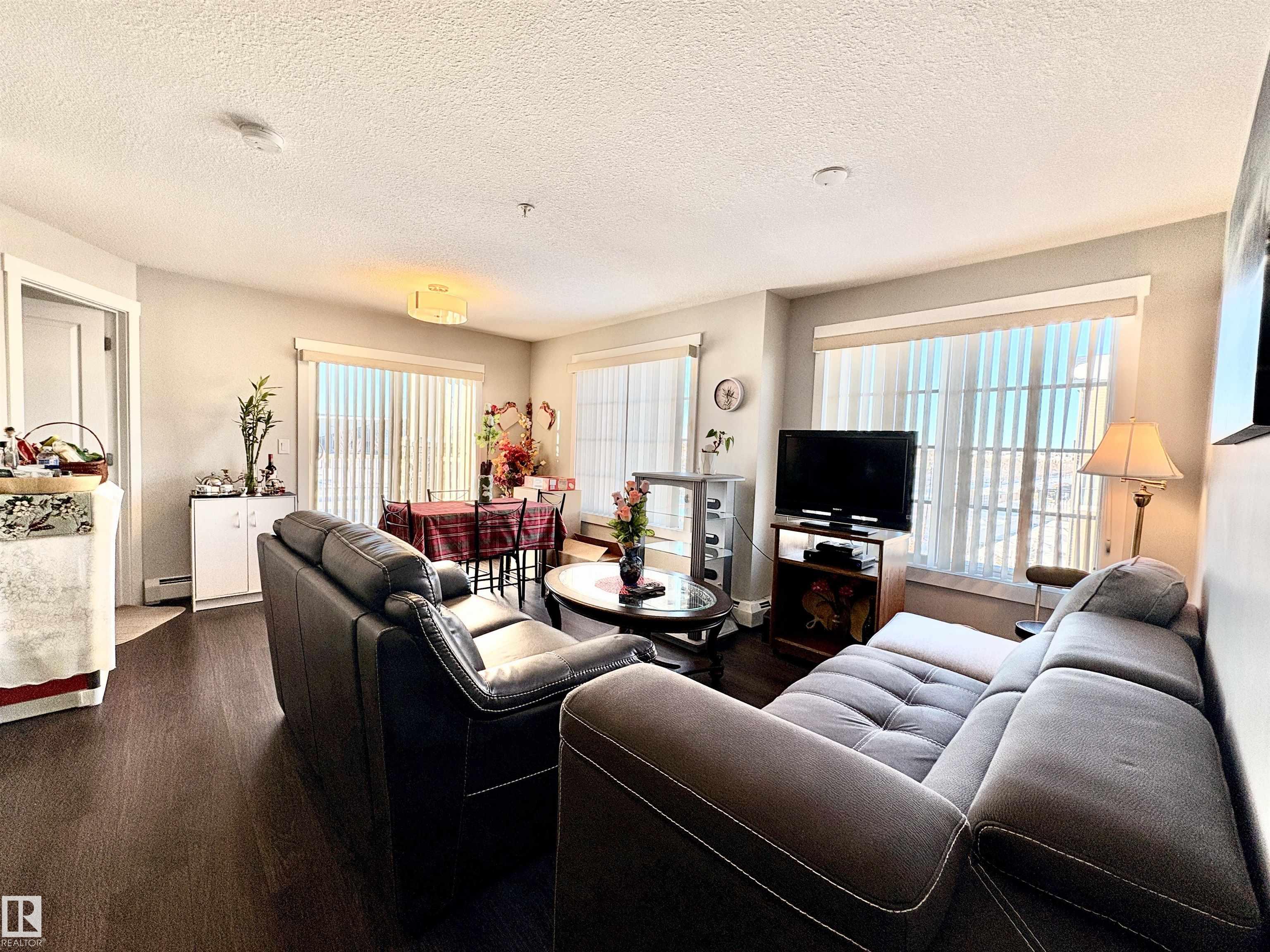 Photo 7 at 206 - 3670 139 Avenue NW, Clareview Town Centre, Edmonton