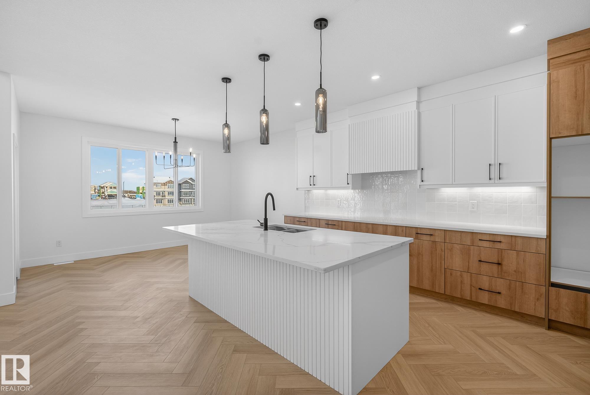 8612 181 Avenue NW, Klarvatten, Edmonton