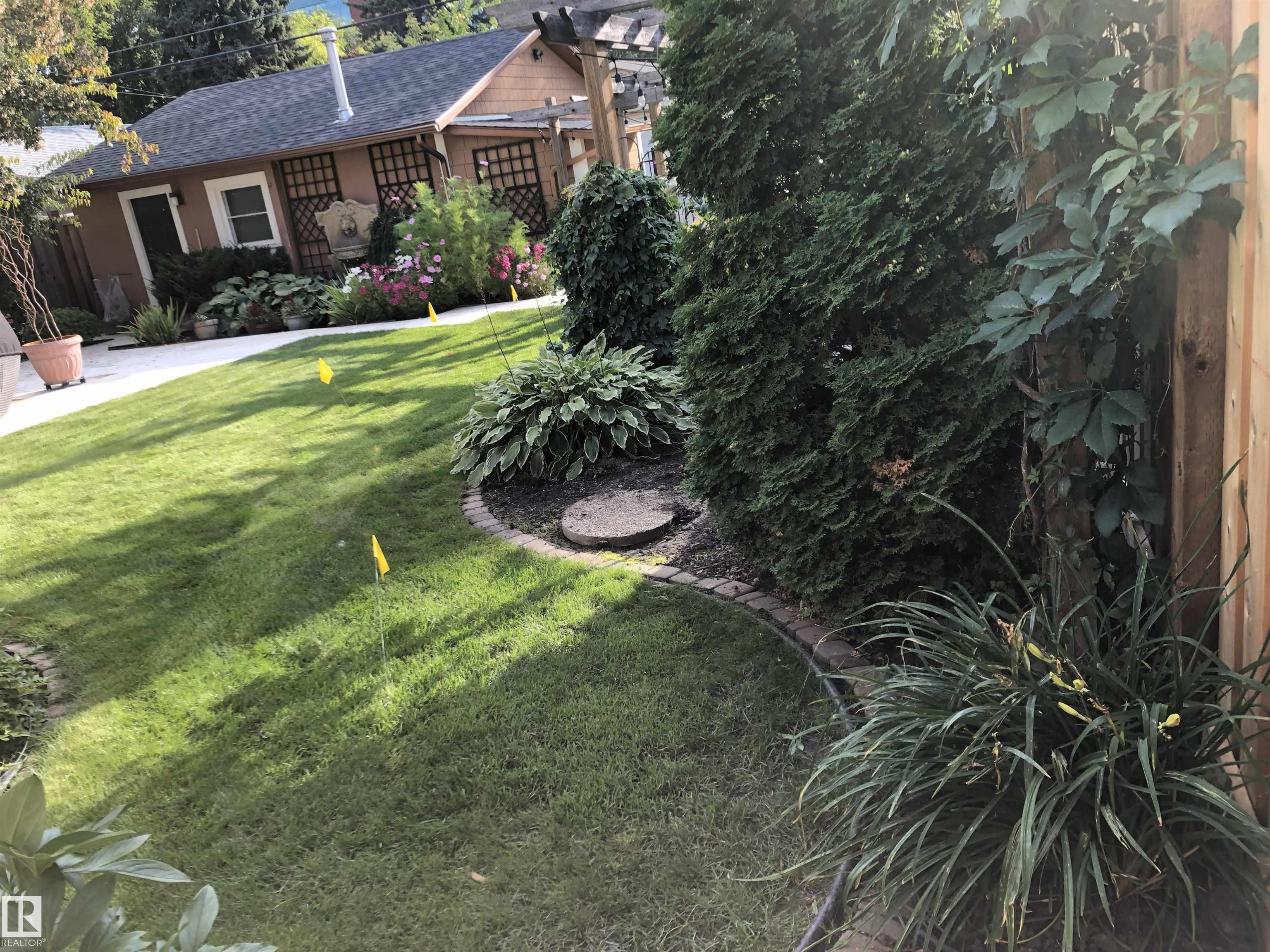 Photo 45 at 9135 117 Street NW, Windsor Park, Edmonton