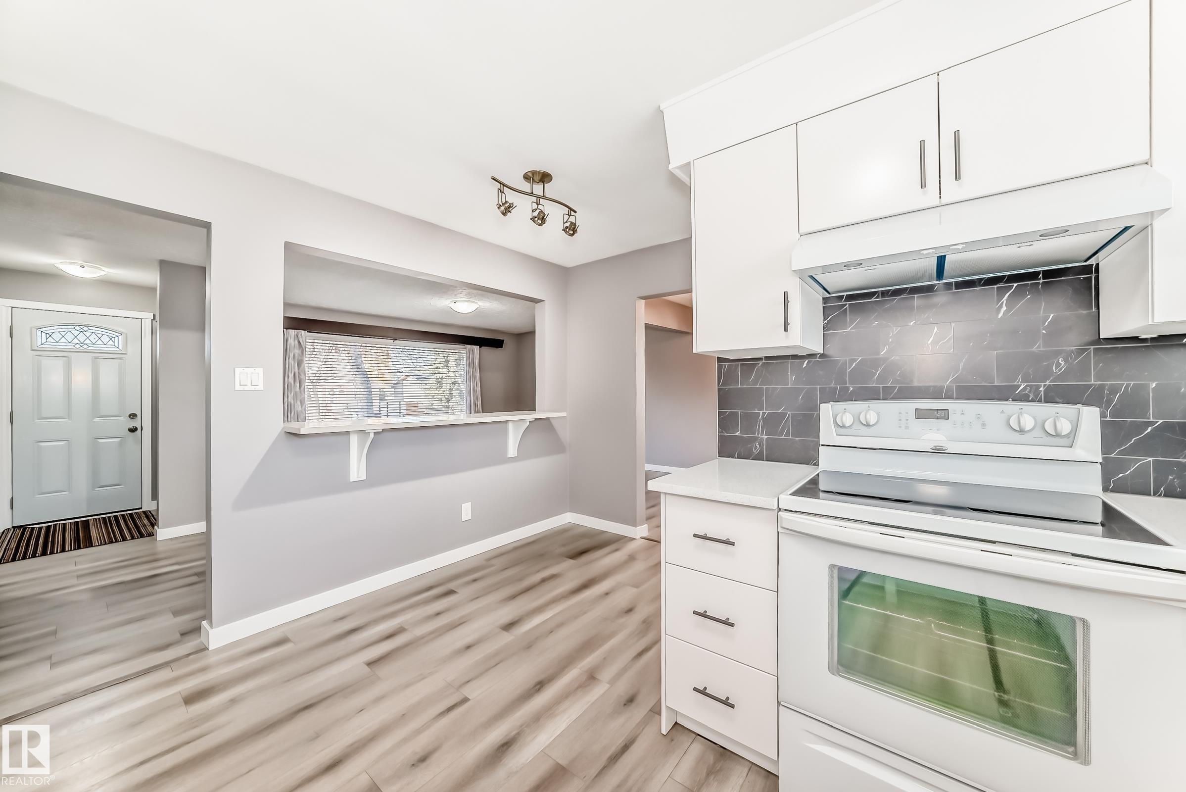 Photo 12 at 12205 37 Street NW, Bergman, Edmonton