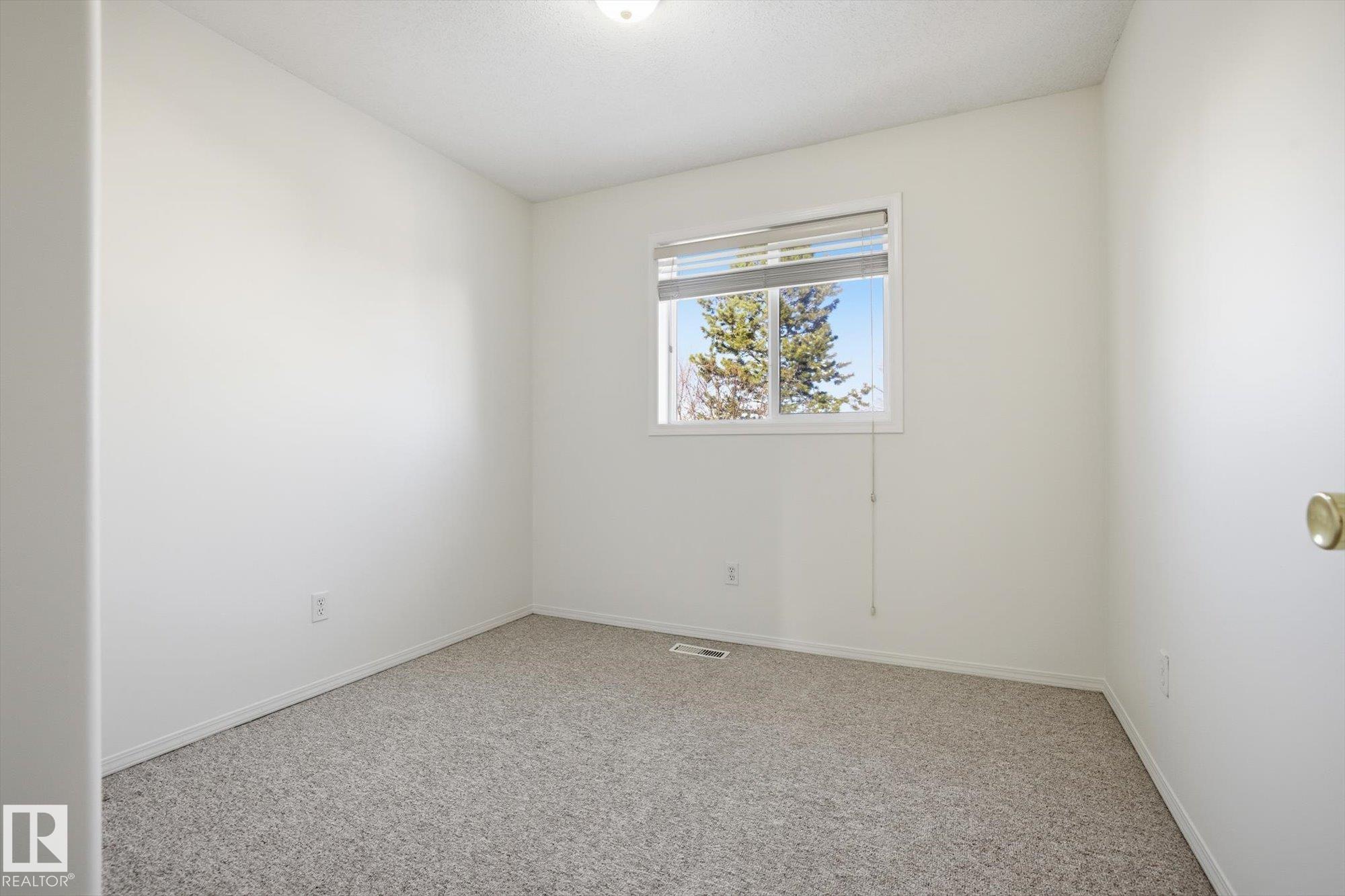 Photo 21 at 17 - 16933 115 Street NW, Canossa, Edmonton