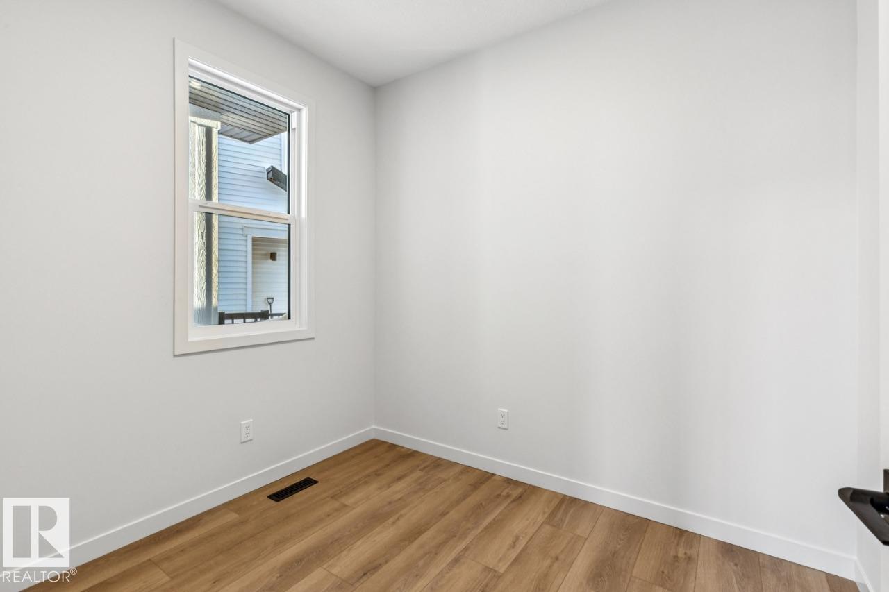 Photo 7 at 5131 69 Street, Elan, Beaumont