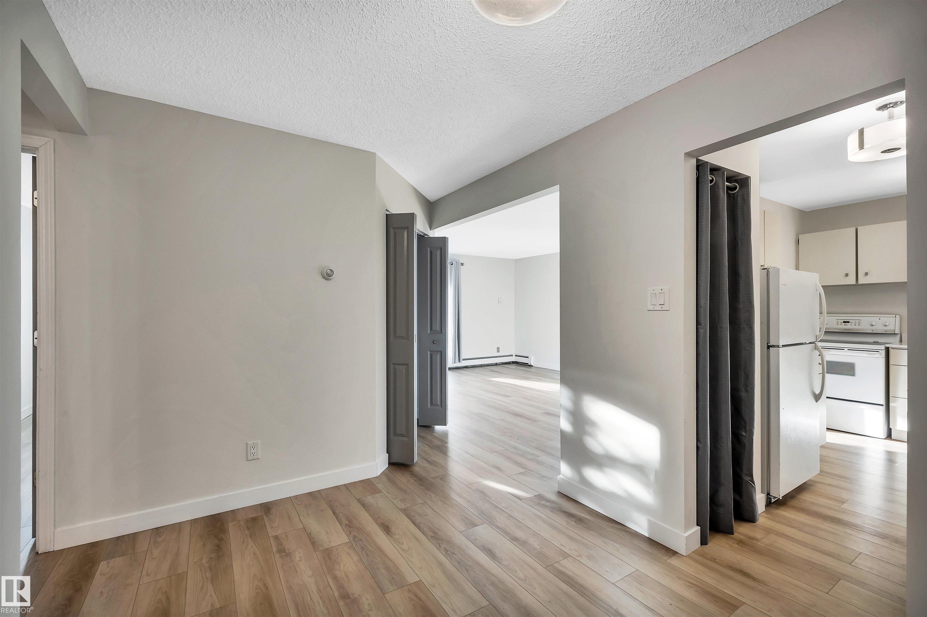 Photo 13 at 3023 Tudor Glen, Grandin, St. Albert