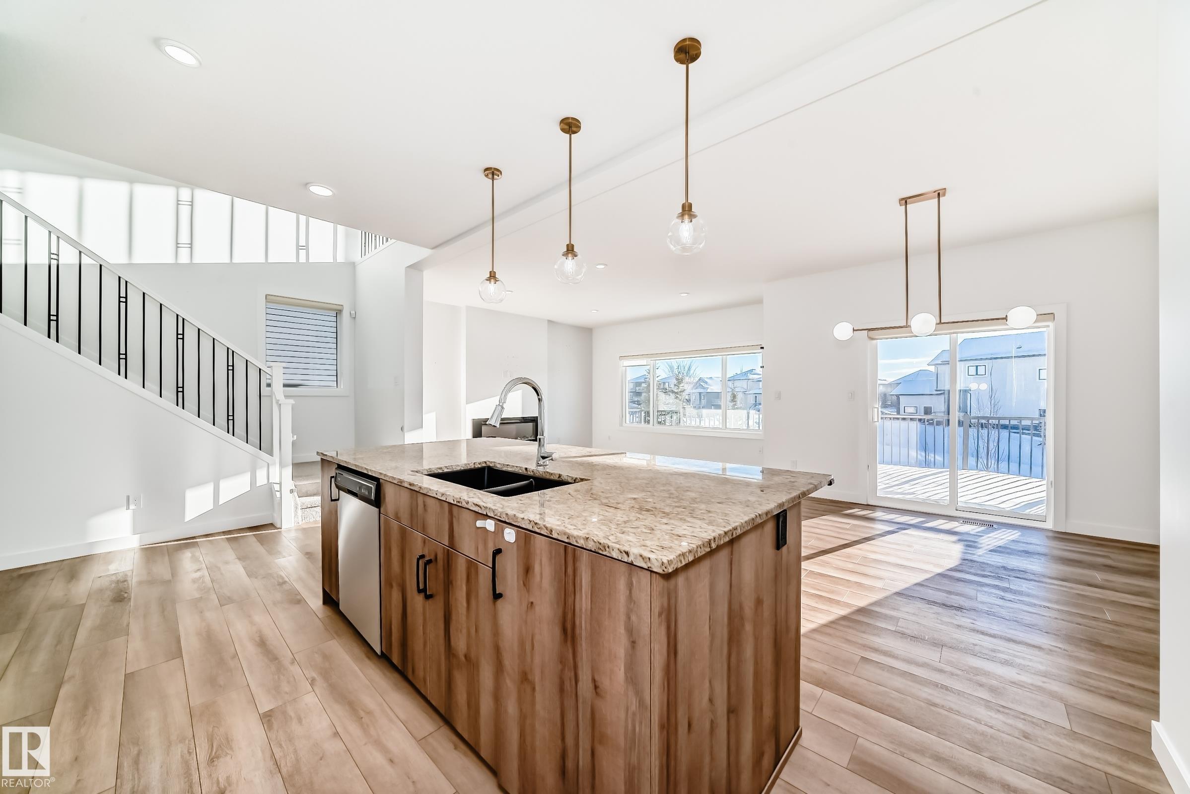 Photo 11 at 9219 183 Avenue NW, Klarvatten, Edmonton