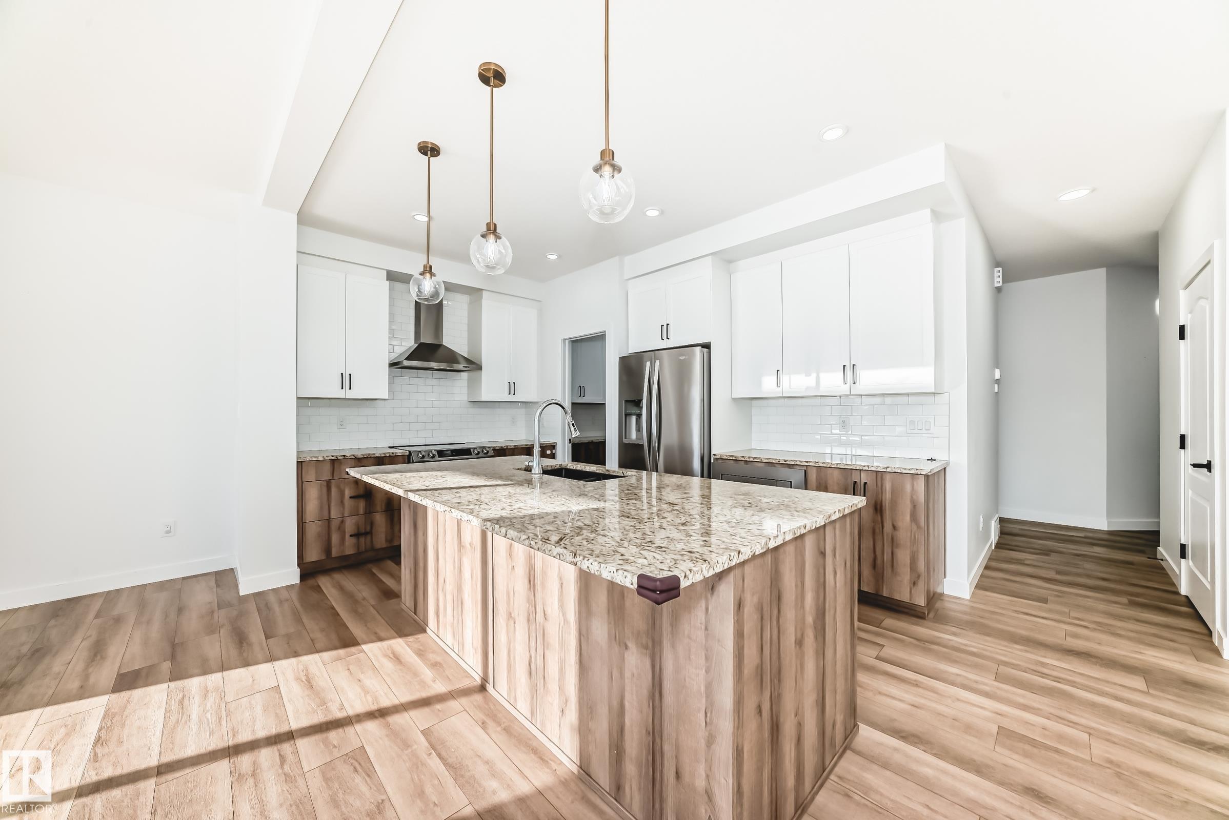 Photo 13 at 9219 183 Avenue NW, Klarvatten, Edmonton