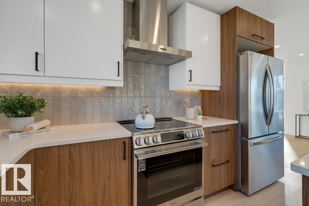 Photo 11 at 6408 88 Avenue NW, Kenilworth, Edmonton