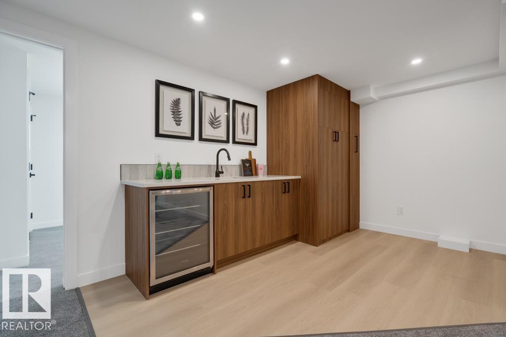 Photo 30 at 6408 88 Avenue NW, Kenilworth, Edmonton