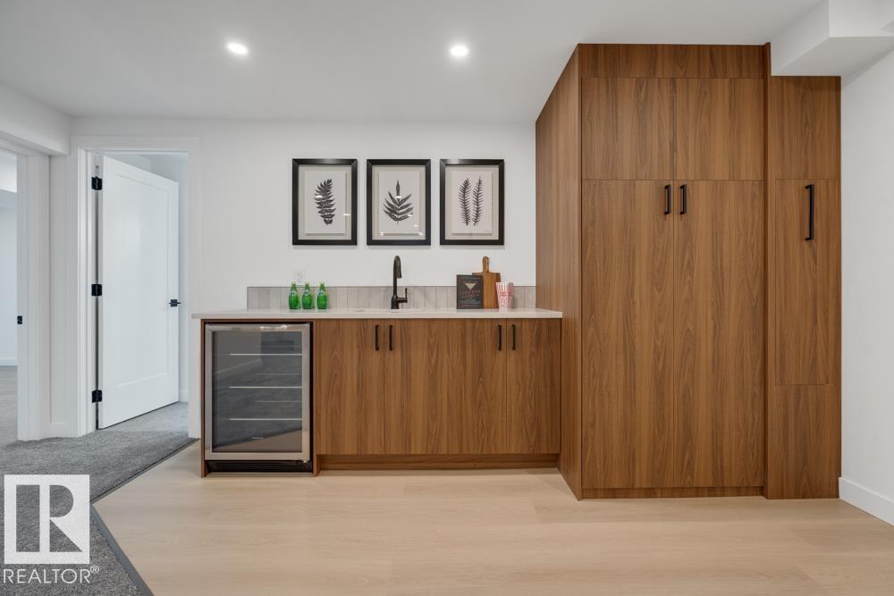 Photo 31 at 6408 88 Avenue NW, Kenilworth, Edmonton