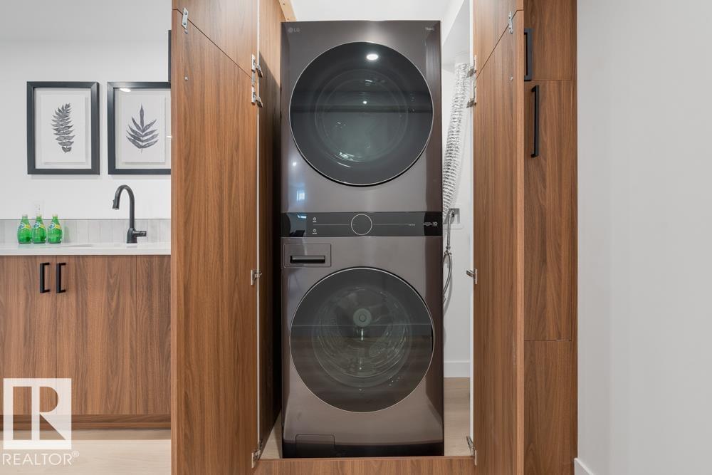 Photo 32 at 6408 88 Avenue NW, Kenilworth, Edmonton