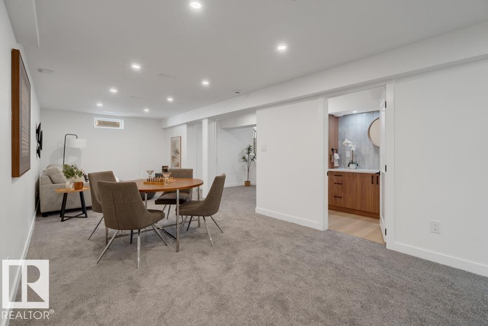 Photo 33 at 6408 88 Avenue NW, Kenilworth, Edmonton