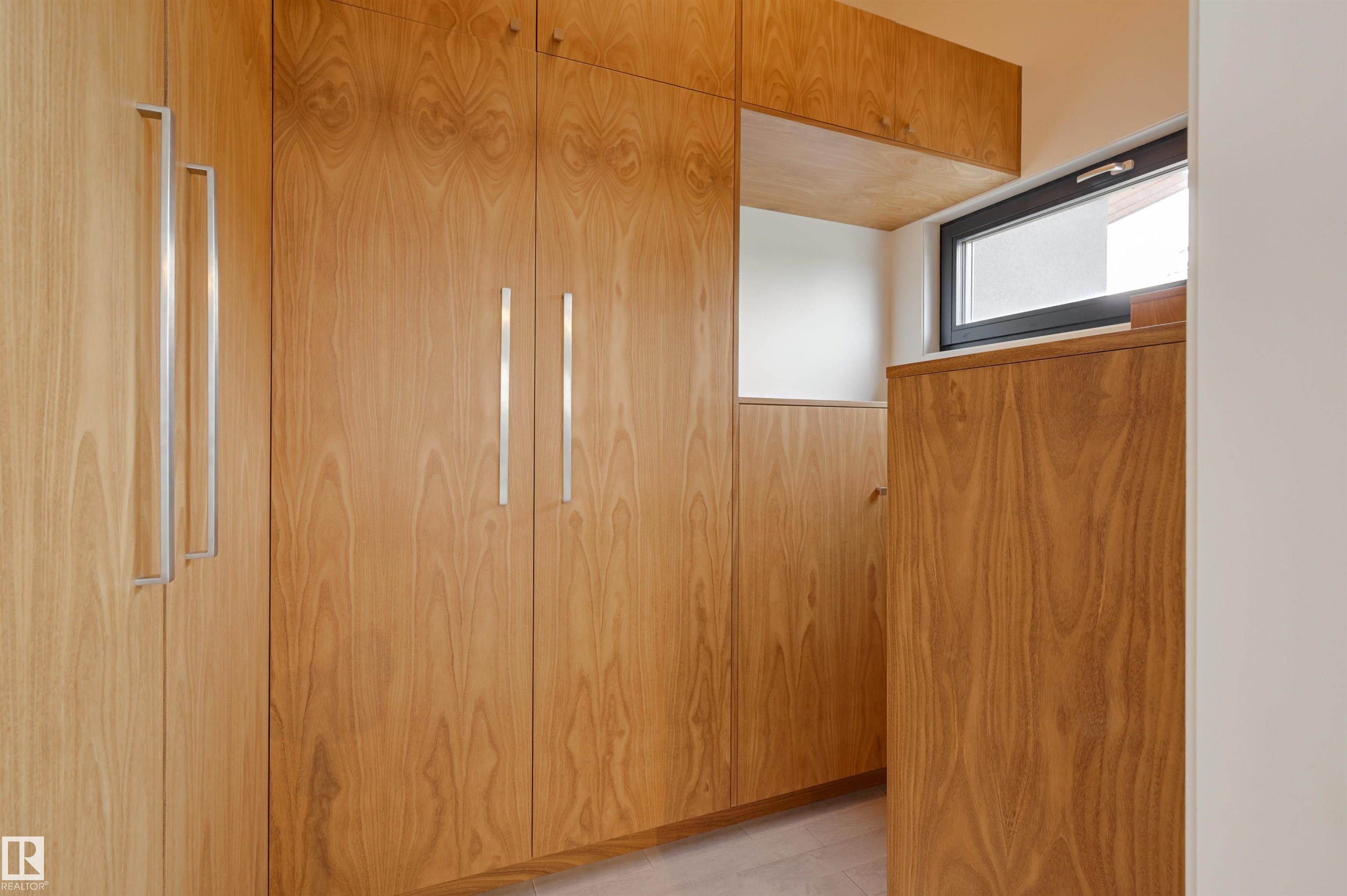 Photo 31 at 50 Sylvancroft Lane NW, Westmount, Edmonton