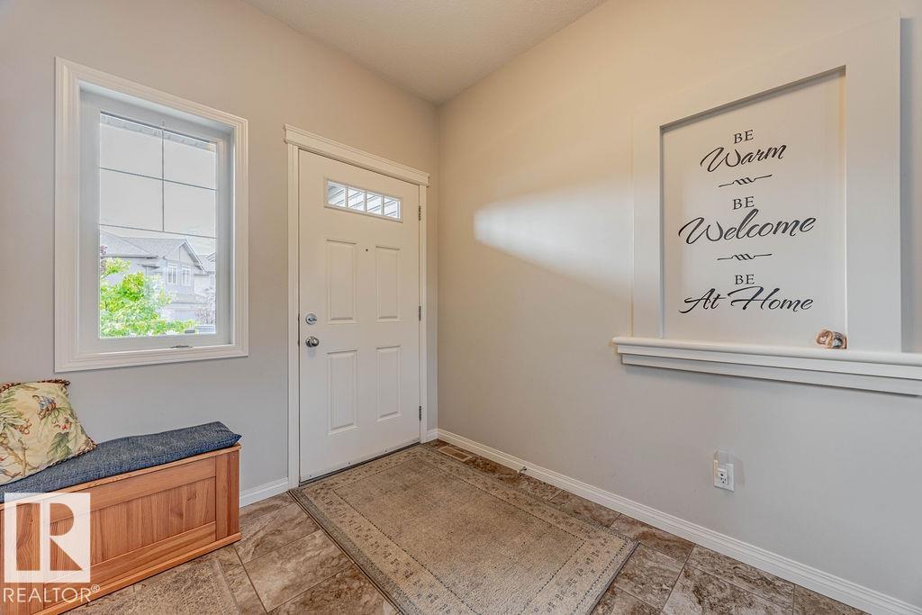 1019 Coopers Hawk Link NW, Hawks Ridge, Edmonton