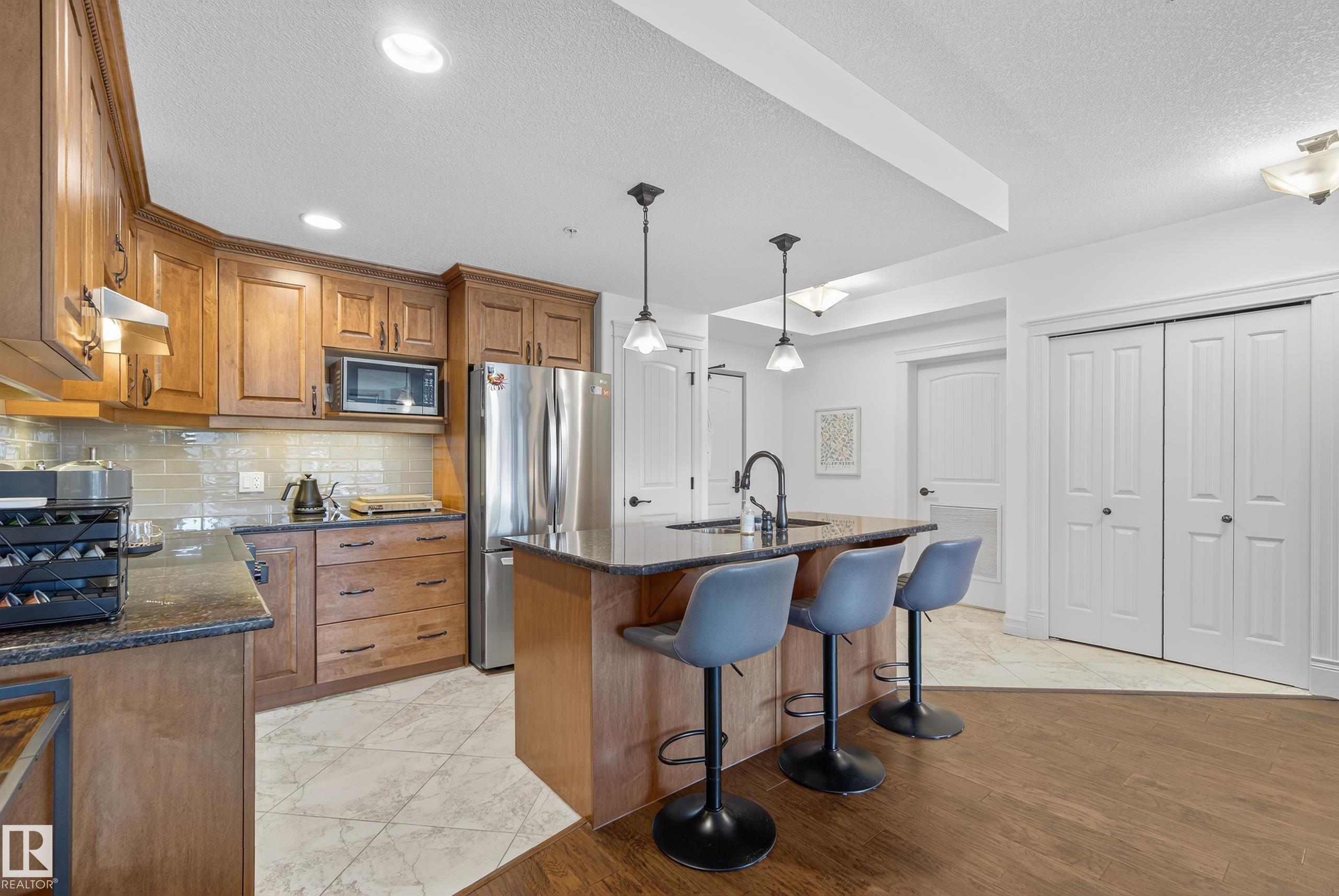 Photo 7 at 603 - 10142 111 Street NW, Wîhkwêntôwin, Edmonton