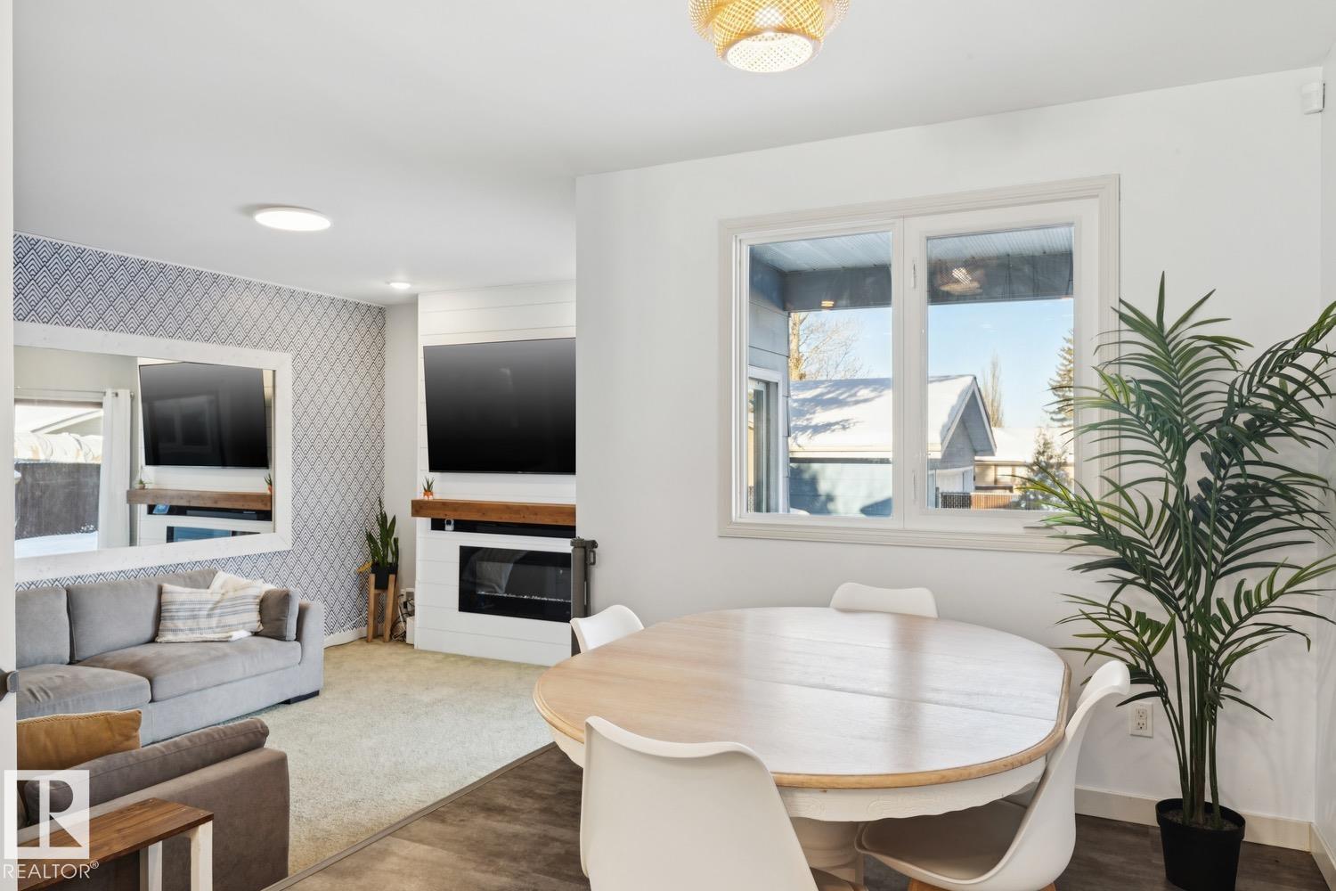 Photo 14 at 6412 36 Avenue NW, Hillview, Edmonton