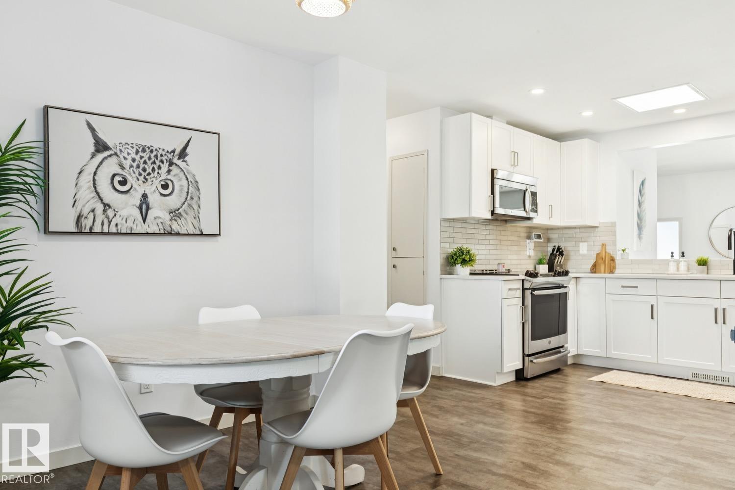 Photo 17 at 6412 36 Avenue NW, Hillview, Edmonton