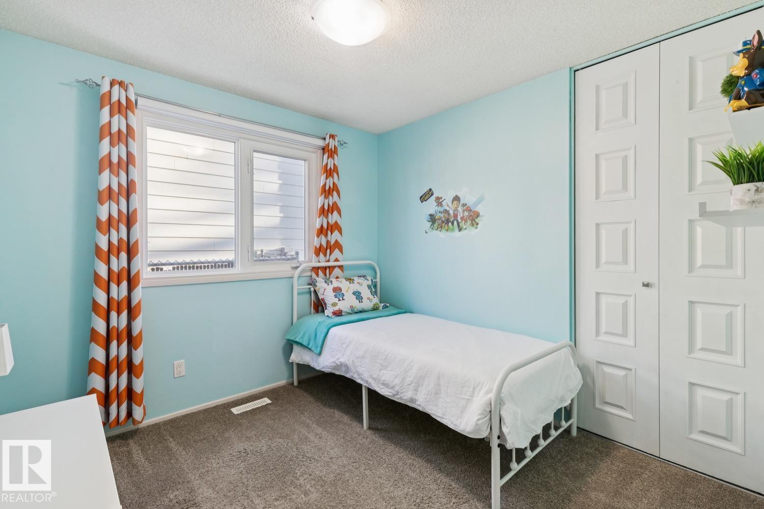 Photo 20 at 6412 36 Avenue NW, Hillview, Edmonton