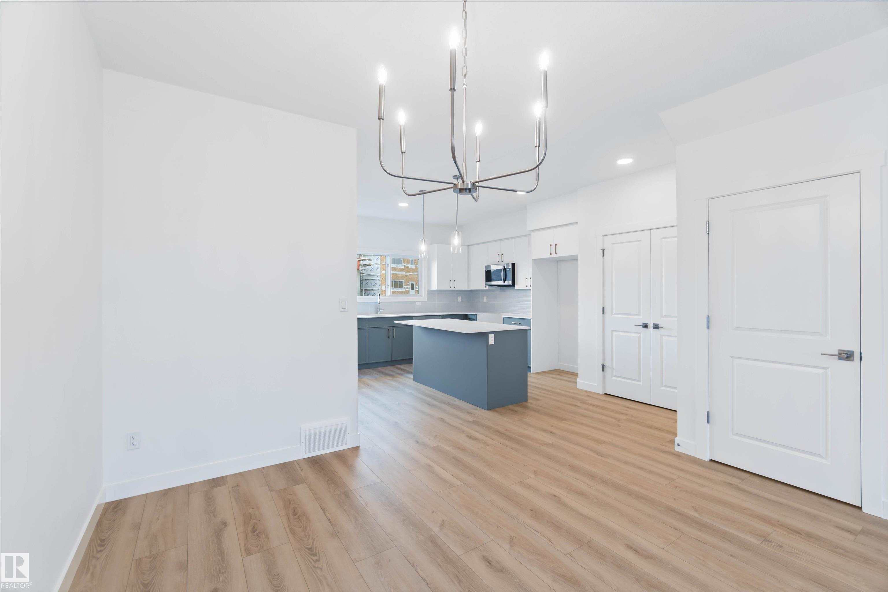 Photo 13 at 1013 Aster Boulevard NW, Aster, Edmonton